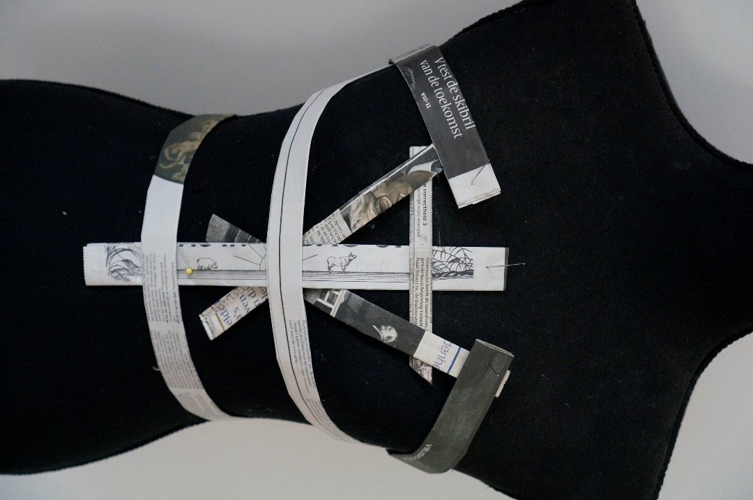 Newspaper Dress 5 Steps With Pictures Instructables Newspaper Dress 5 Steps With Pictures Instructables