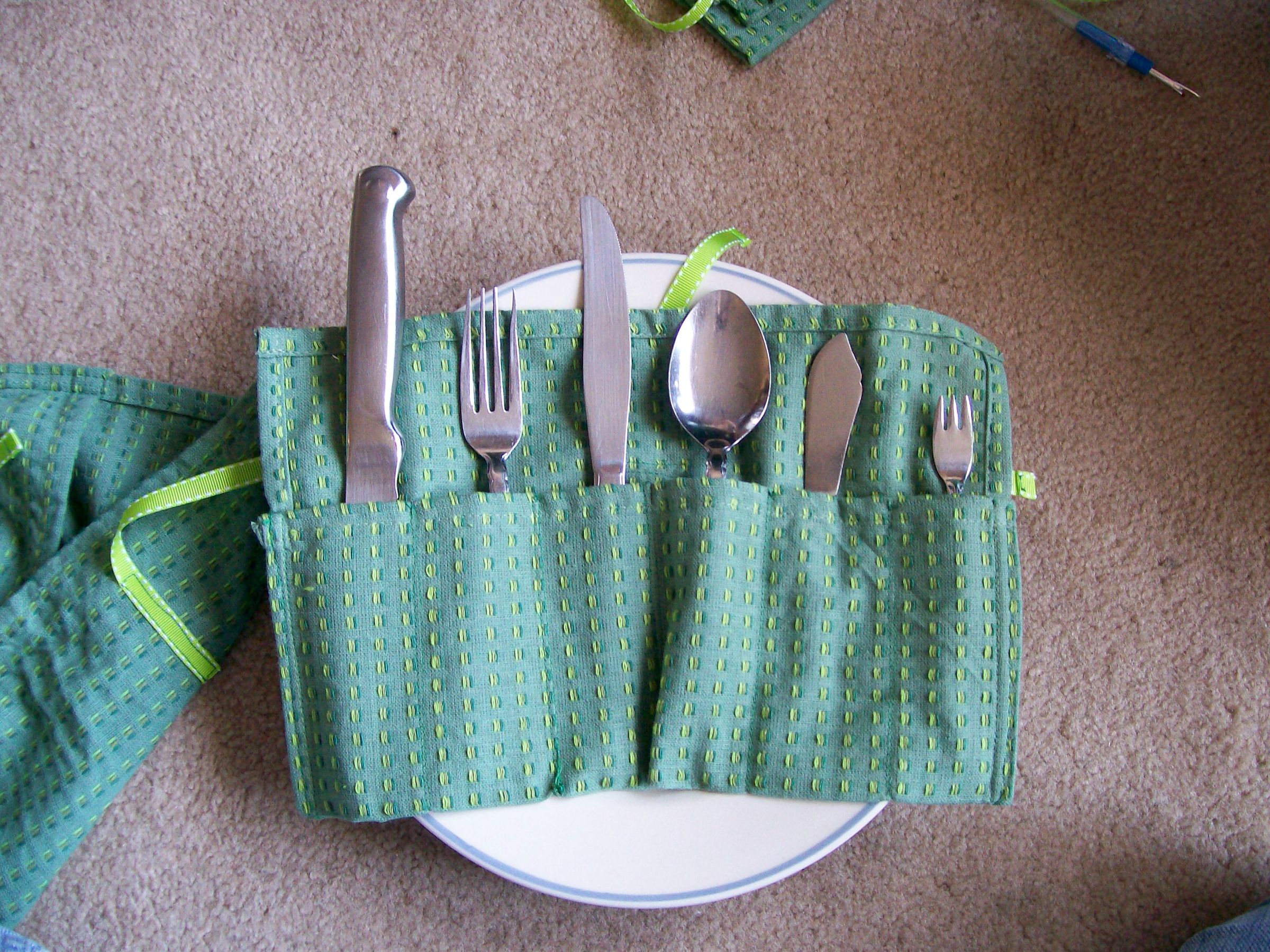 SewUseful Low-Sew Picnic Flateware and Dish Holders