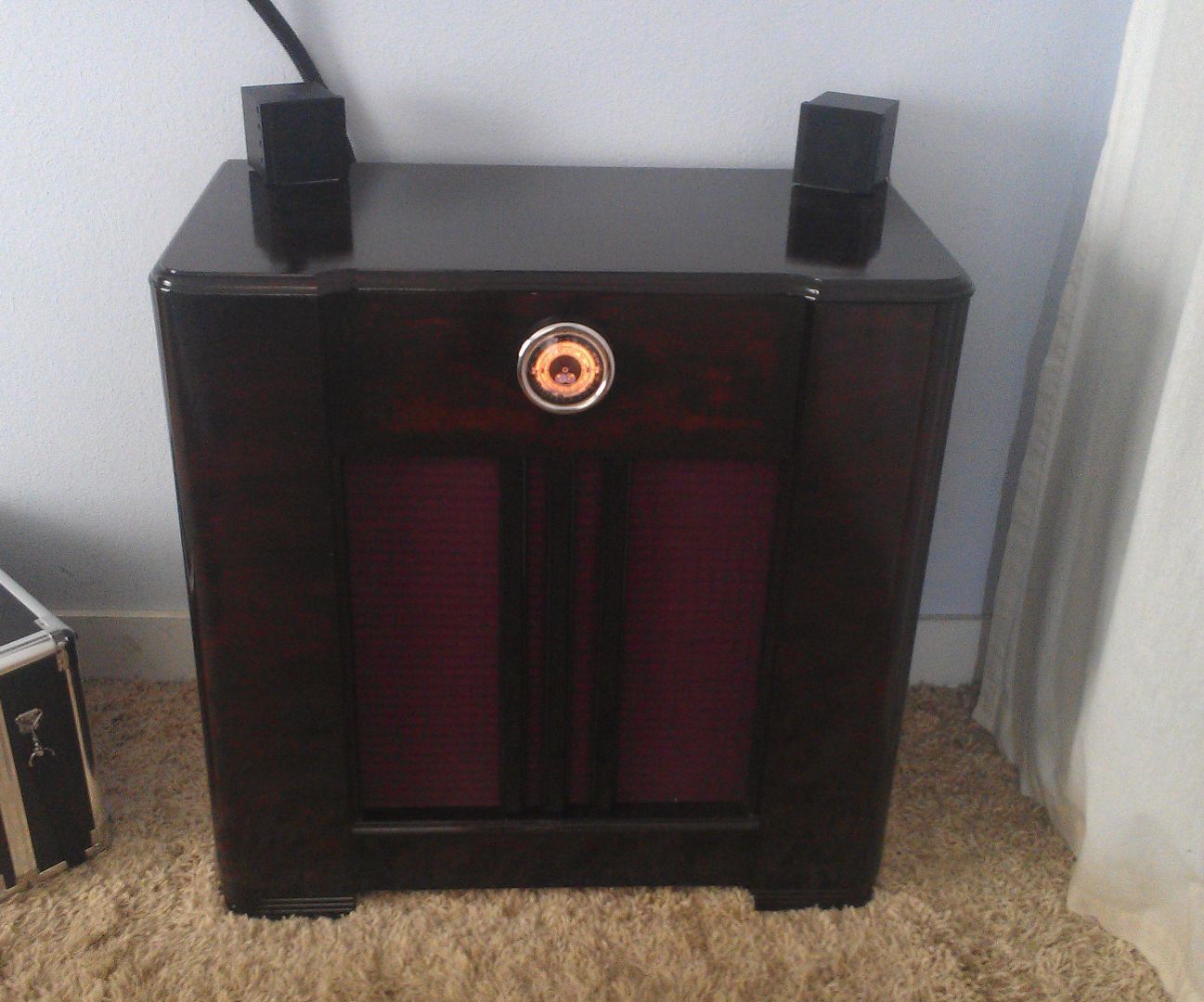 Retro Audio Sub Woofer Console 