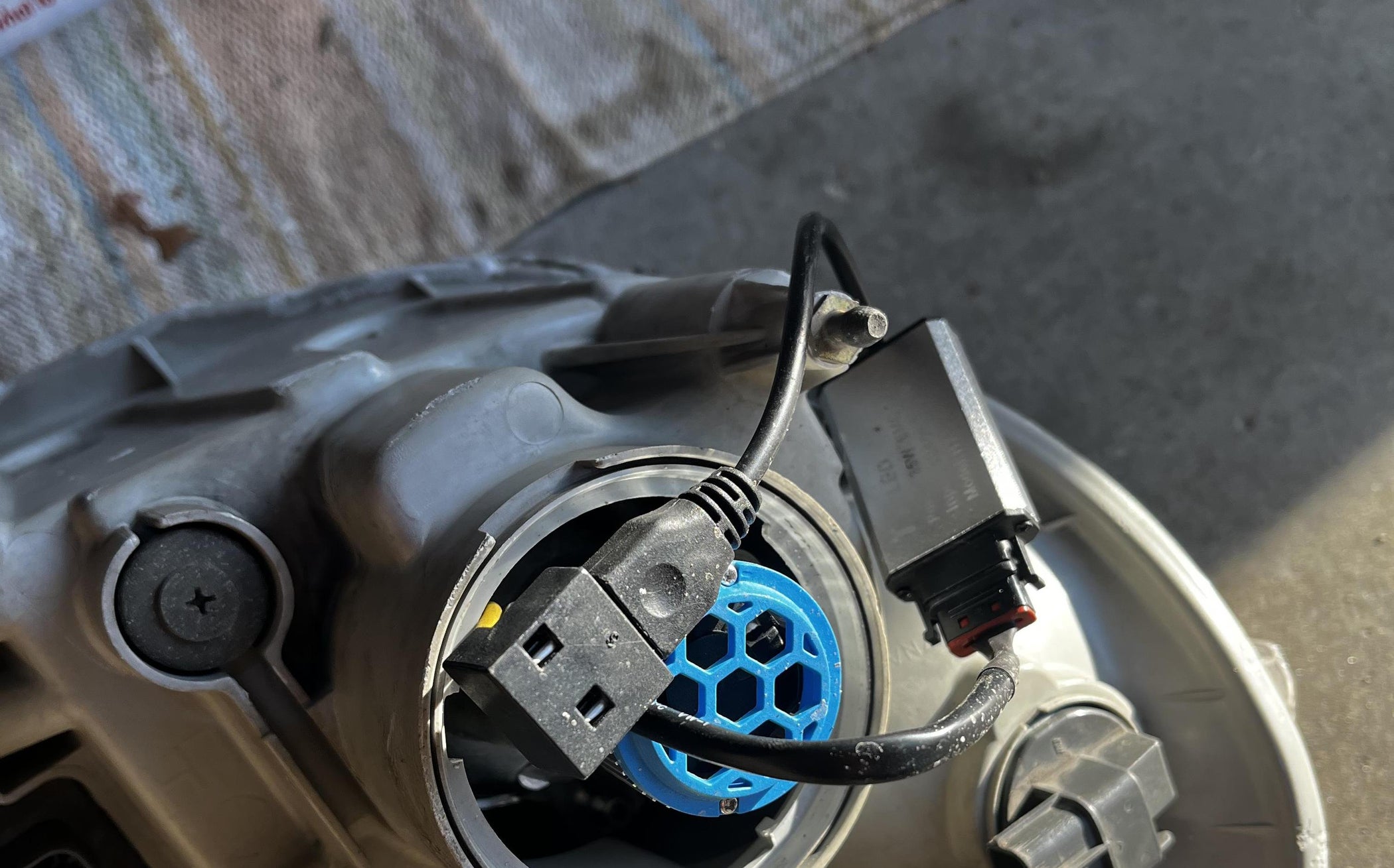 How to Make LED H7 Bulbs With a Fan and Heatsink Fit in a Headlight