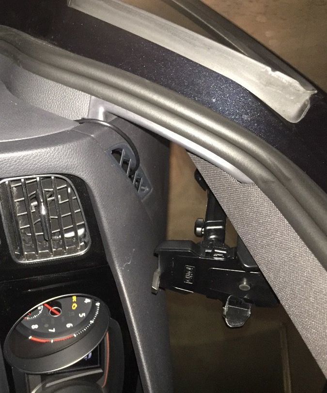 Discrete USB Charger for MK7 Golf GTI