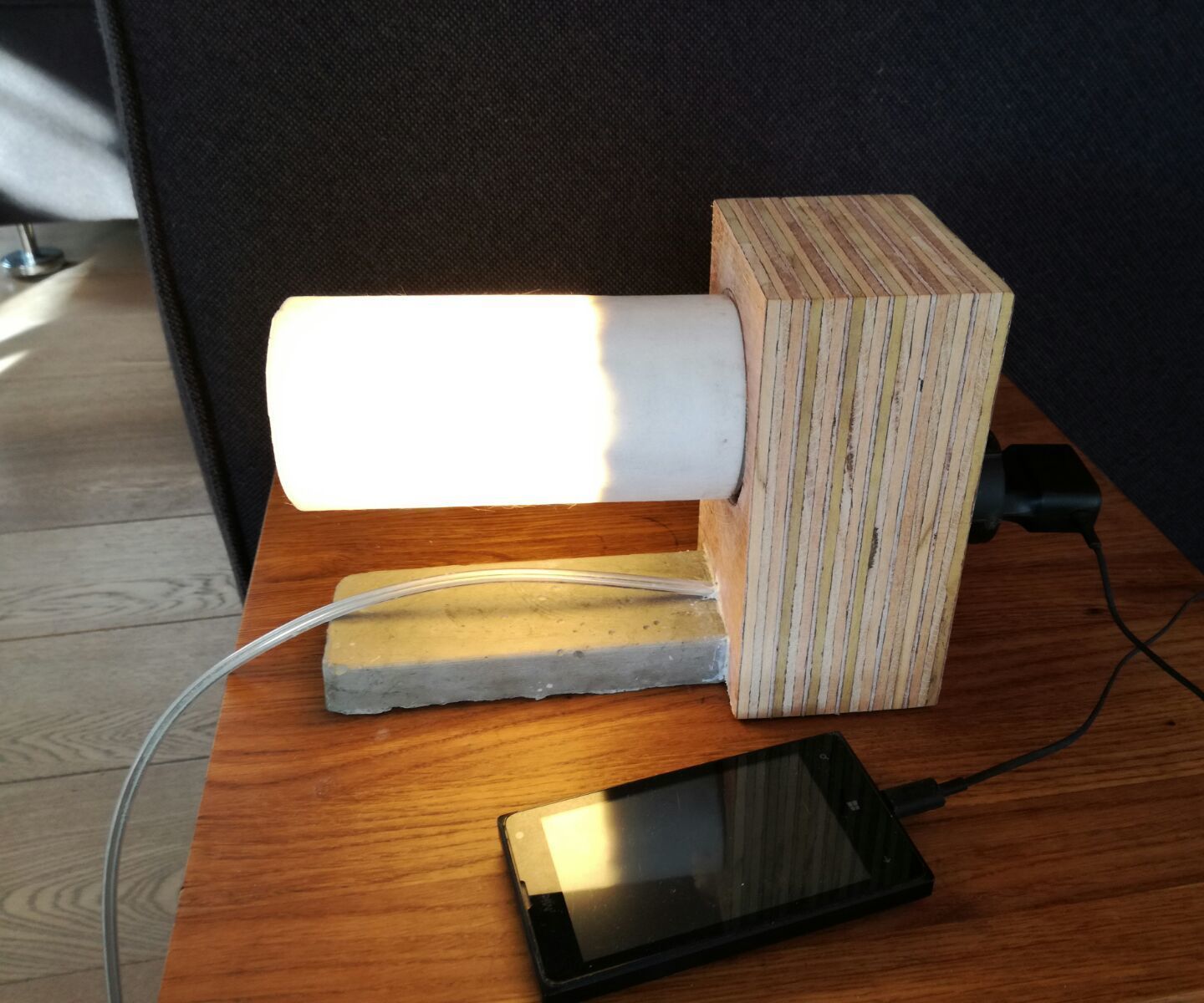 Fablab Making: Tafellamp Met Stopcontact