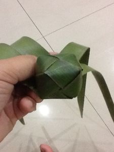 Weave the Leaves
