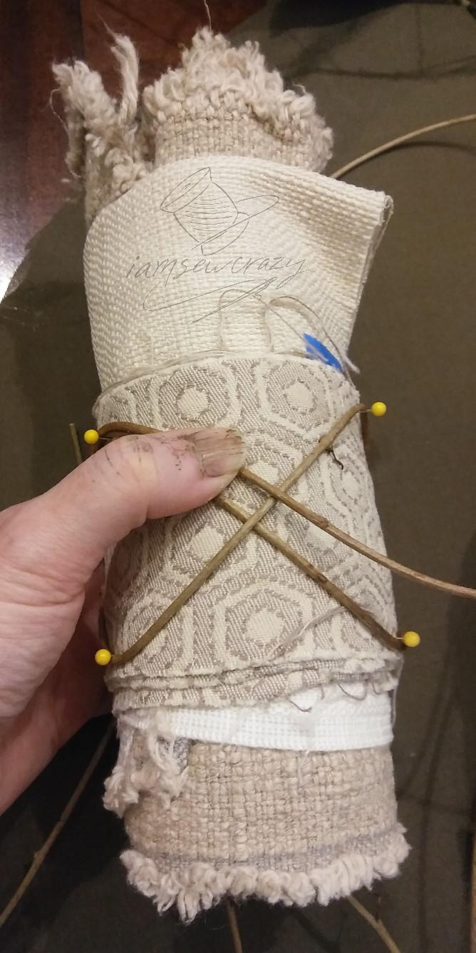 Weave the Arm Cuff Out of Vines