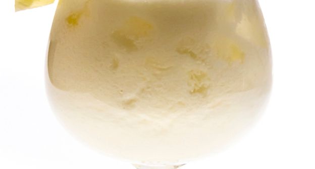 Molecular Cocktail - Piña Colada