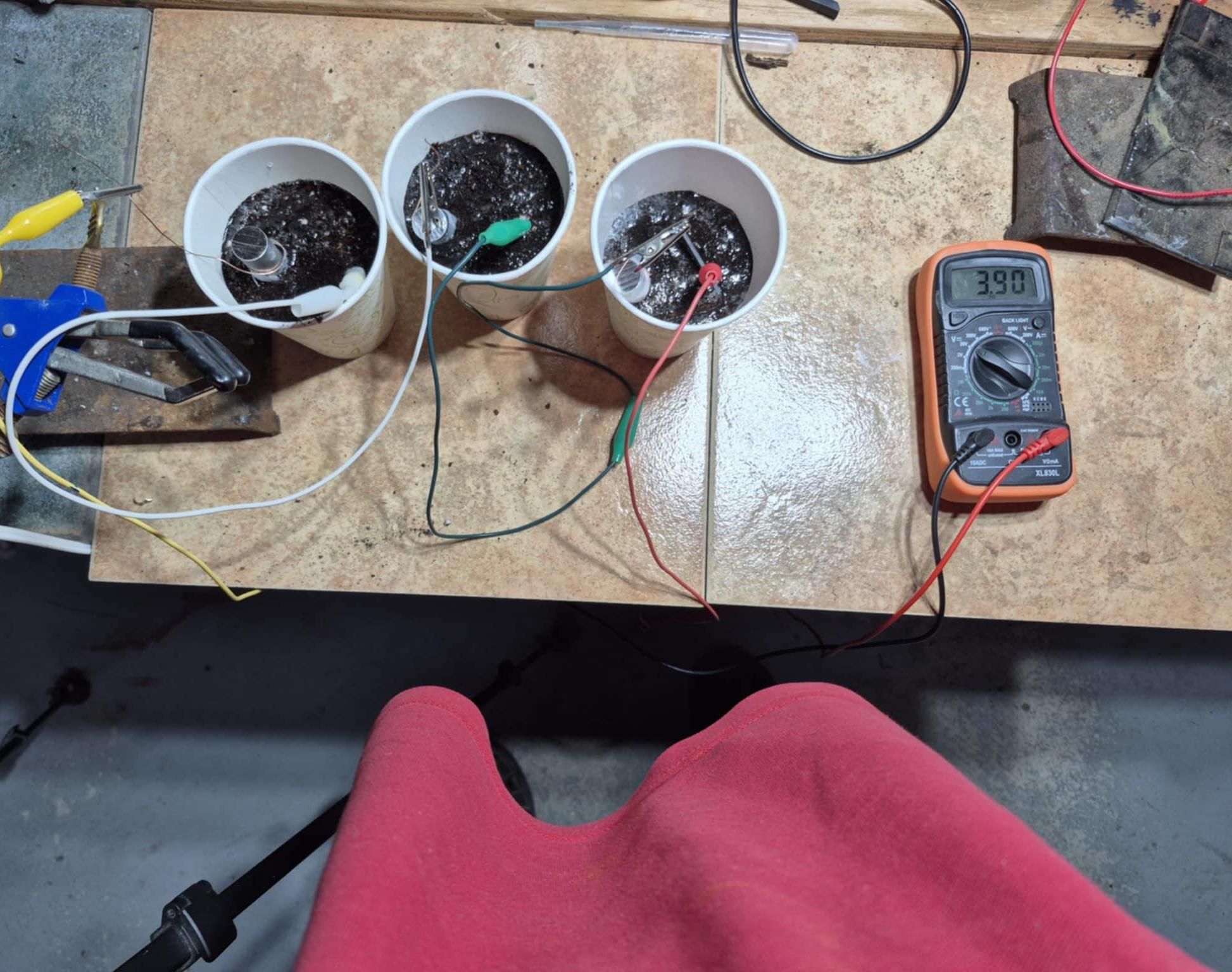 Attempting to Make an Magnesium Alloy Graphite Salt Battery (failed...)
