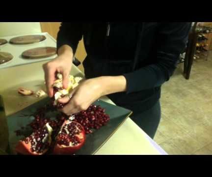 How to Successfully Peel a Pomegranate