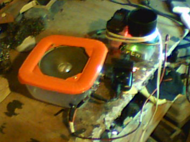 Whats for Lunch? Speaker on a Foodbox!