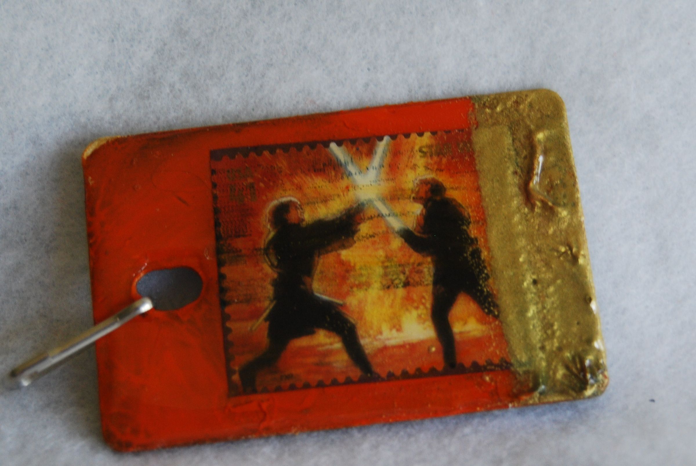 Make Zipper Pulls From Sample Chips