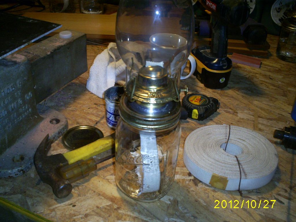 Mason Jar Emergency Lantern