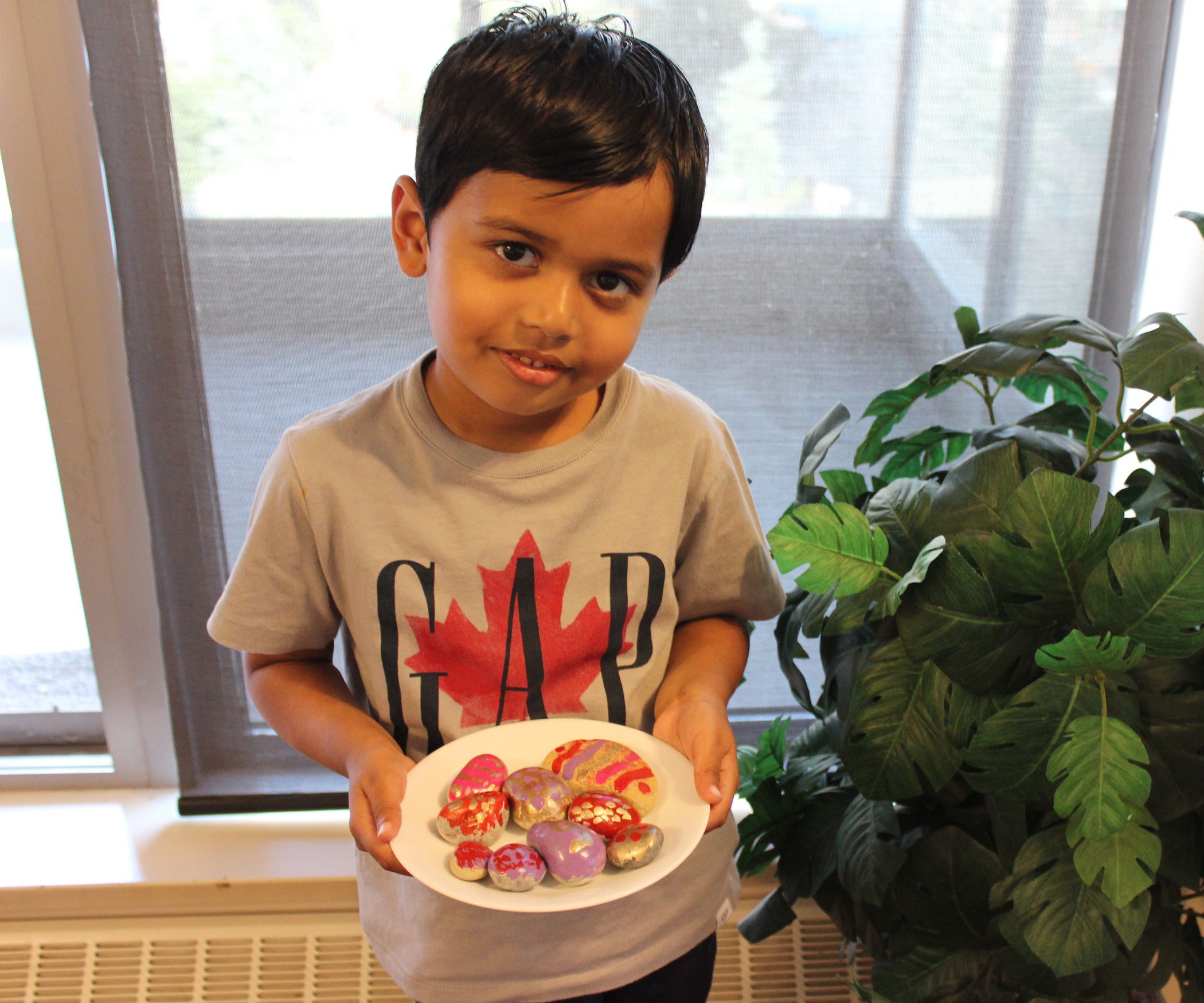 Nail Varnish Stone Painting 4 Steps Instructables