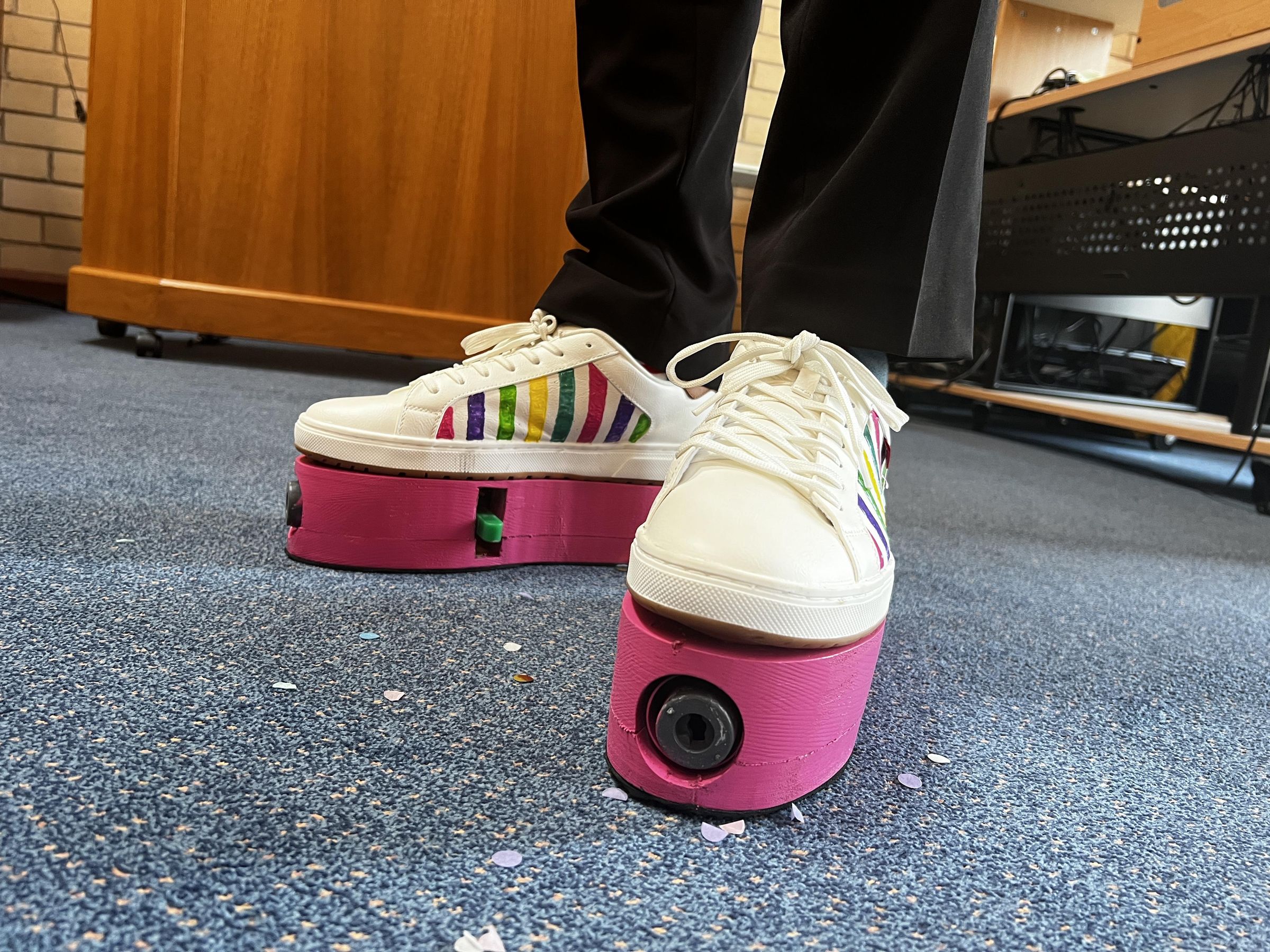 Confetti Firing Shoes : 6 Steps - Instructables