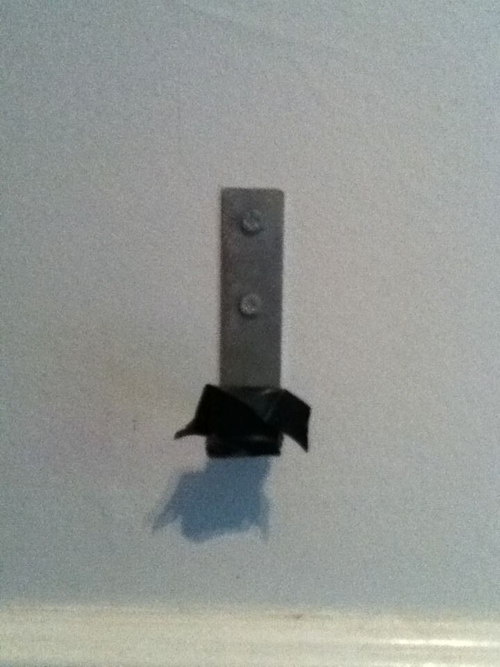 How to Make a Support for Your Guitar Wall Brace