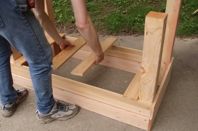 Add Wire to the Bottom to Hold the Dirt