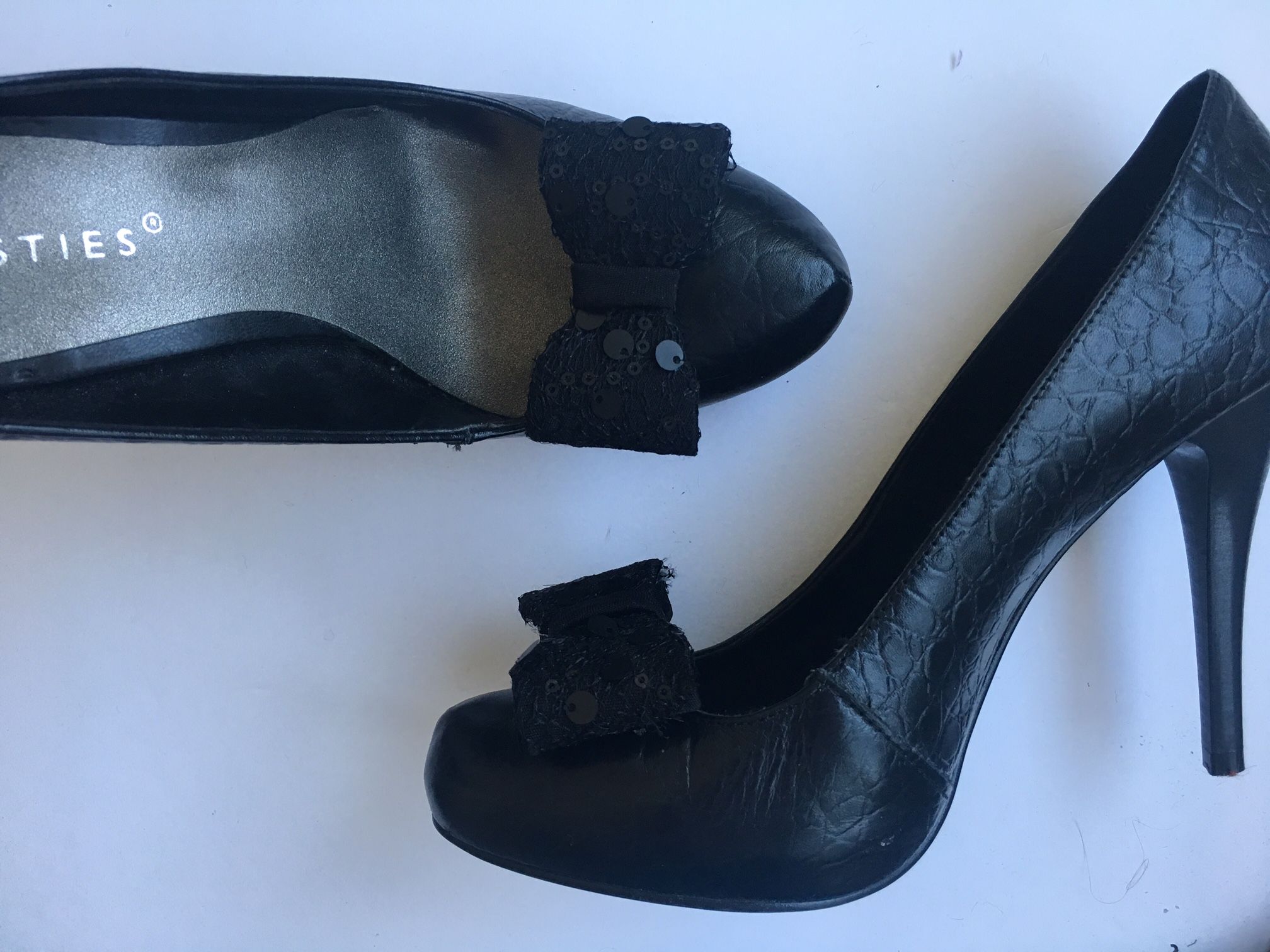 DIY Shoe Clips 5 Steps (with Pictures) Instructables