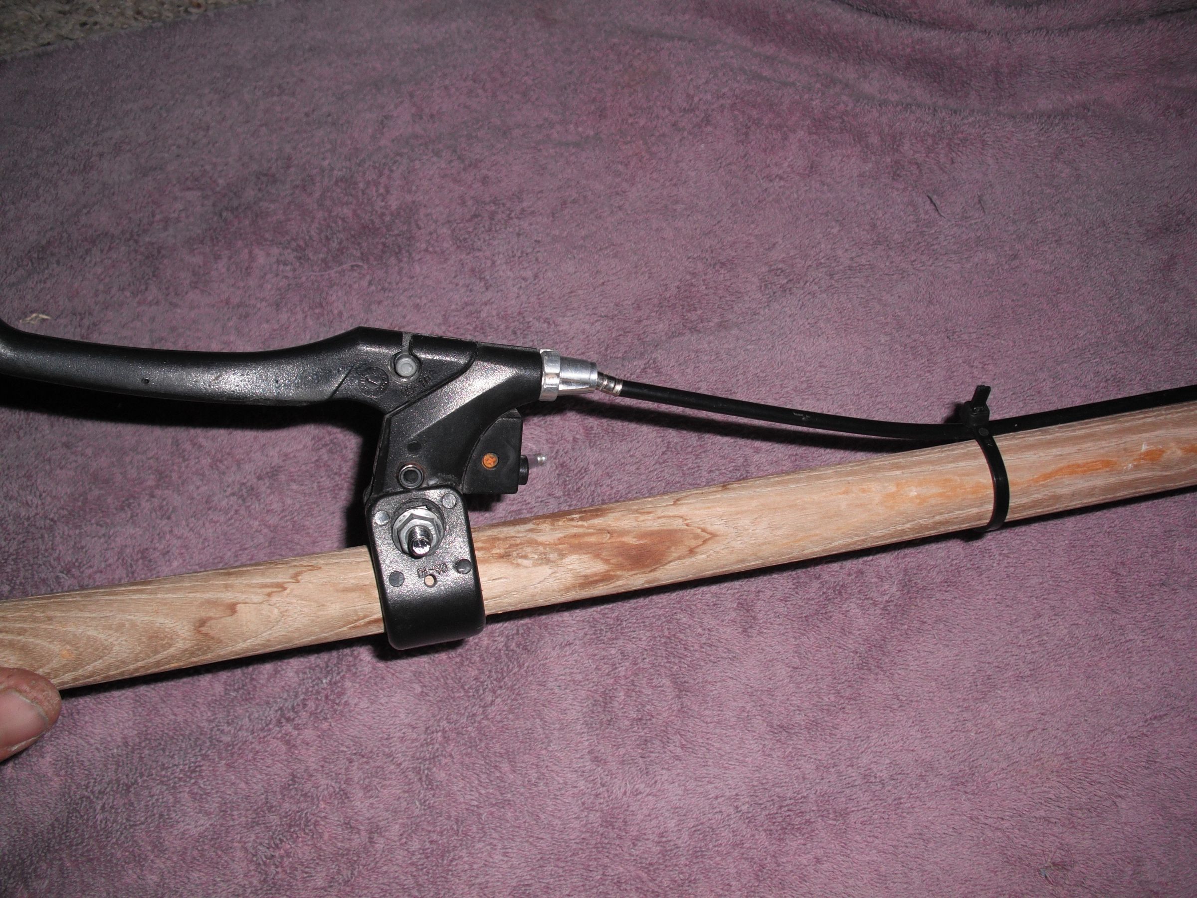 Build a Highreach Tool With Household Items 5 Steps (with Pictures