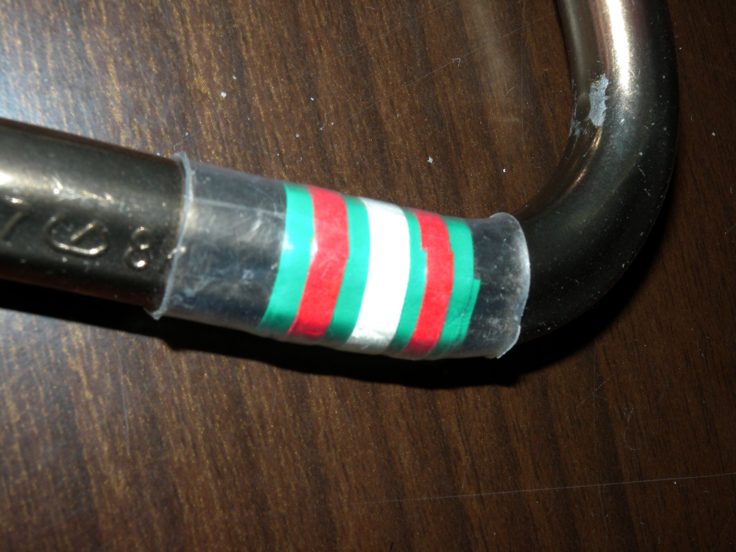 Marking Climbing Carabiners with Reflective Tape