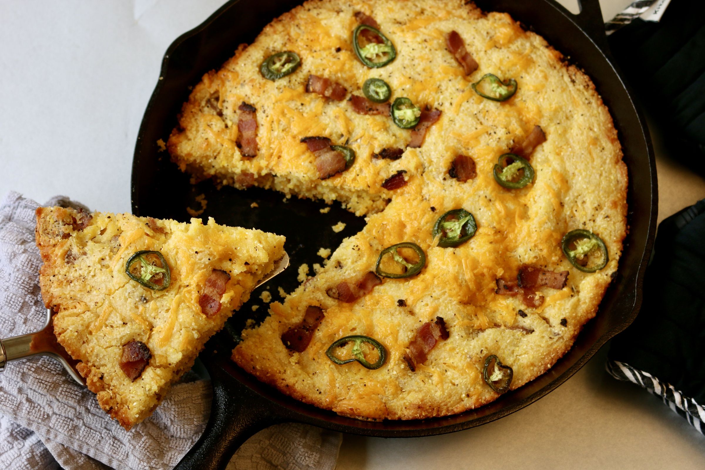 Cast Iron Skillet Cornbread Jalapeño Bacon Cheddar Cornbread Recipe