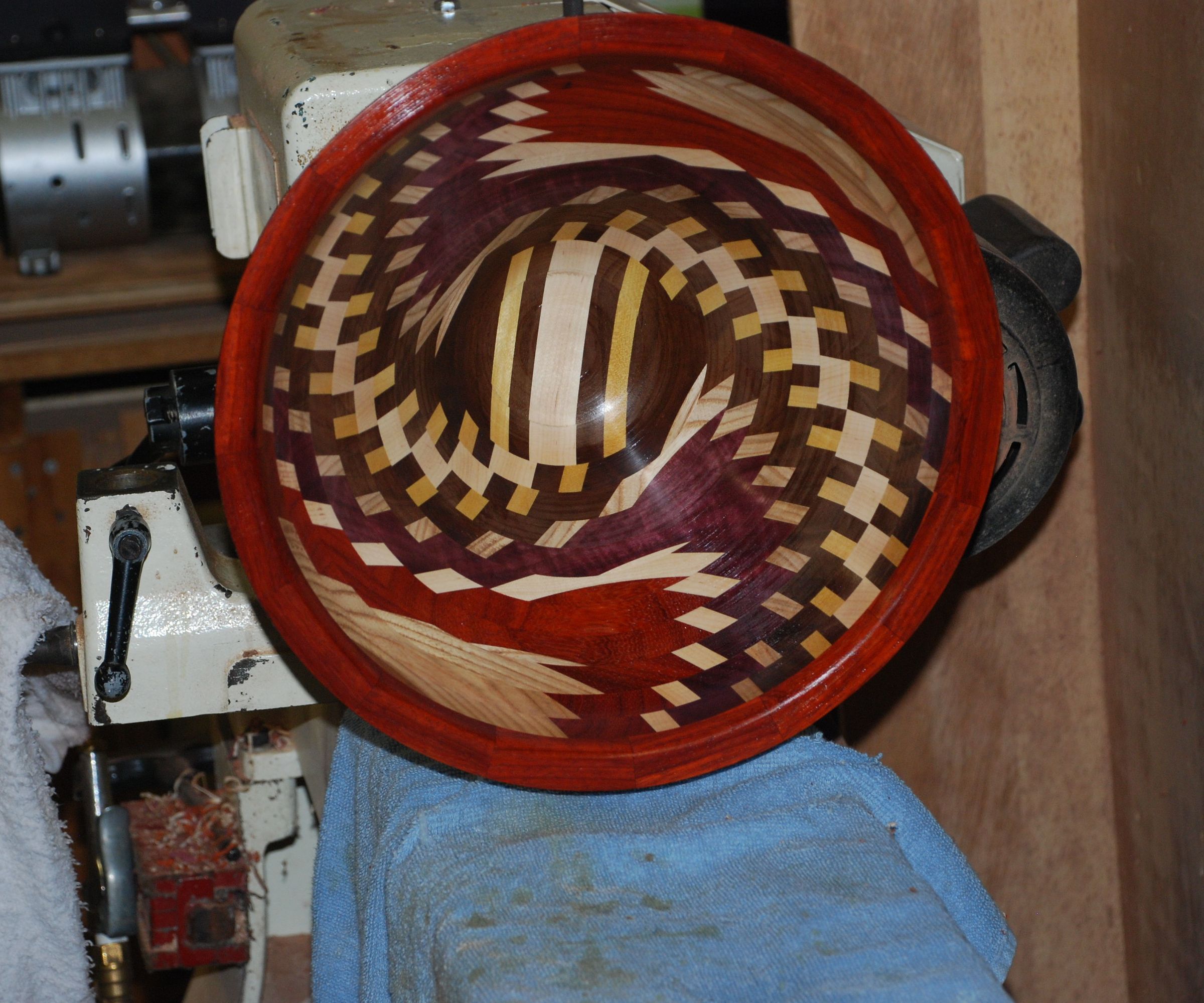 SEGMENTED BOWL