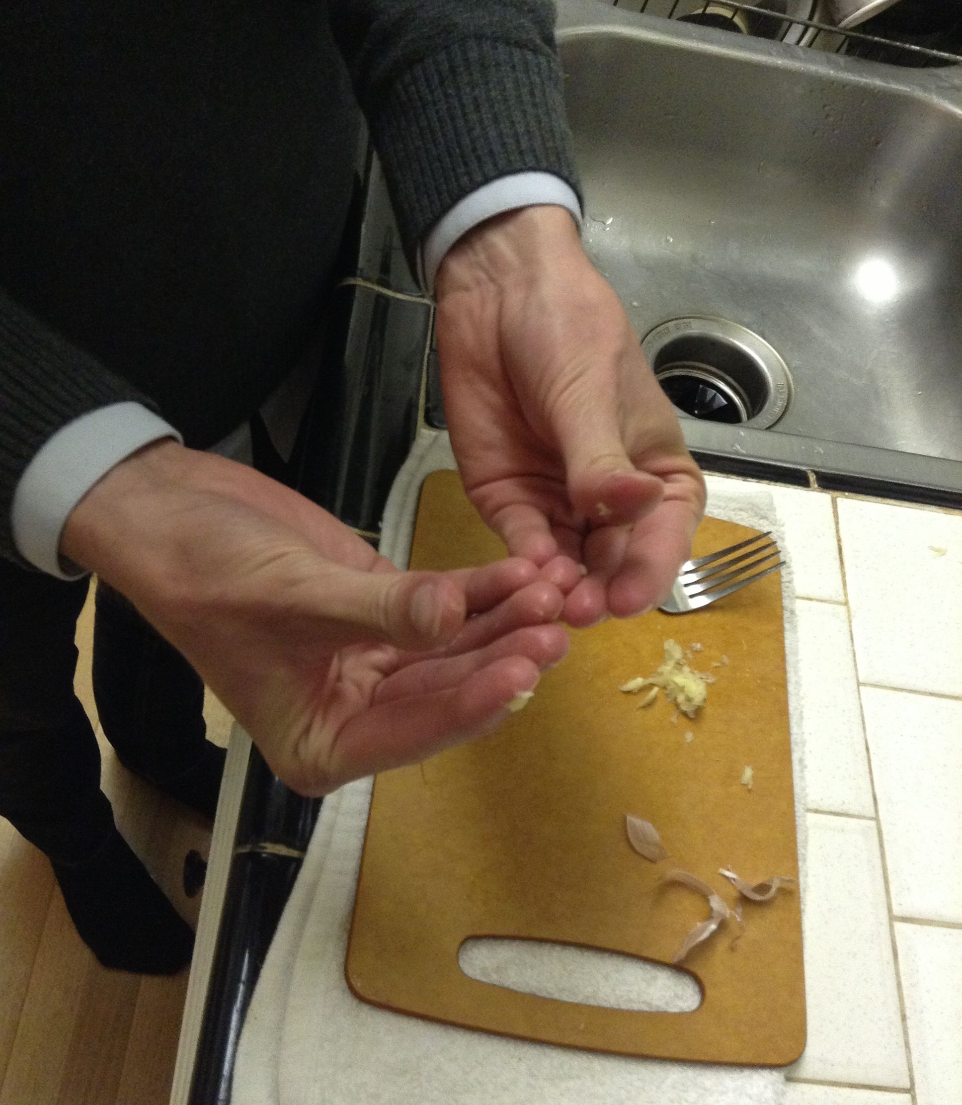 Grate Garlic With a Fork 7 Steps Instructables