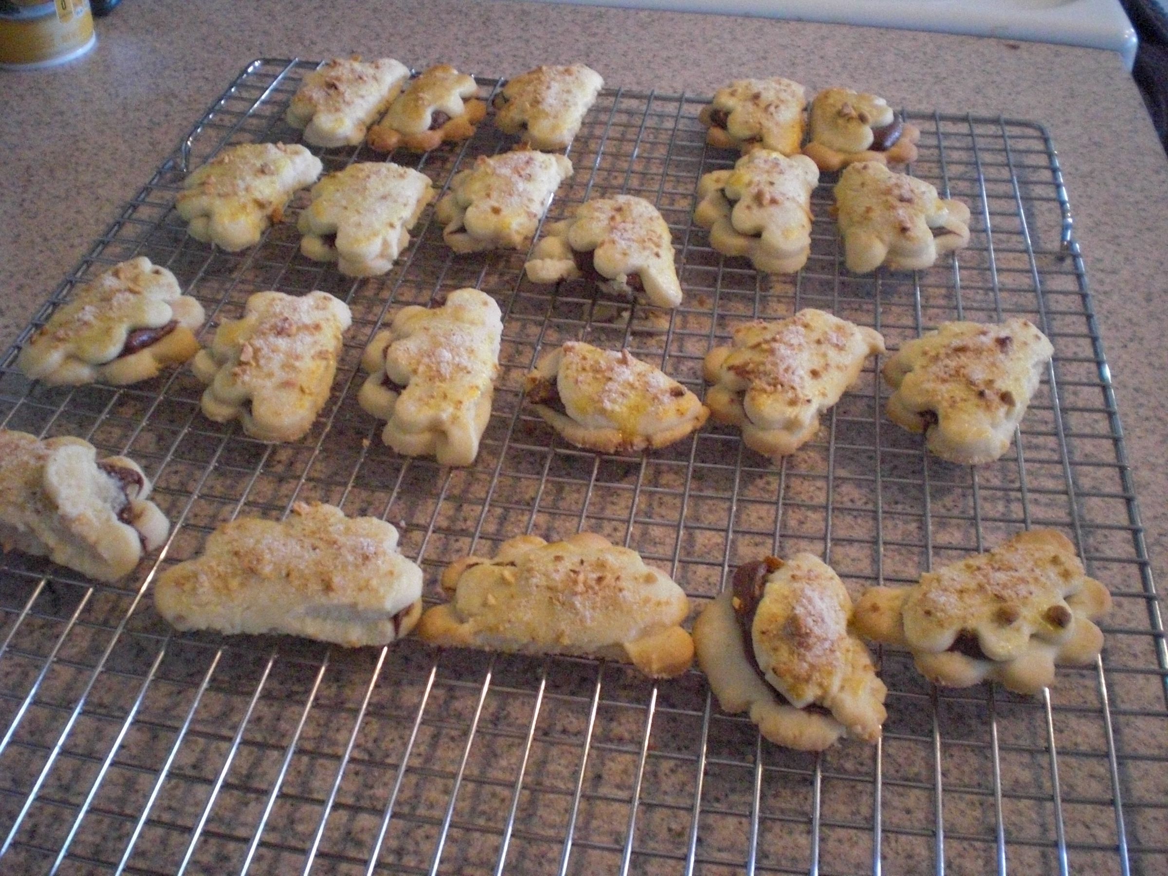 Folded Hazelnut Cookies