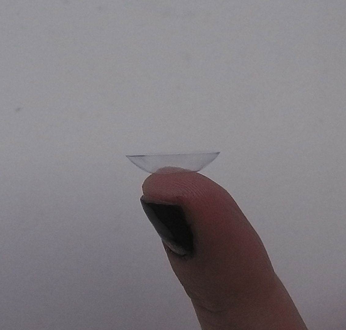 How to Insert and Remove a Contact Lens 12 Steps Instructables