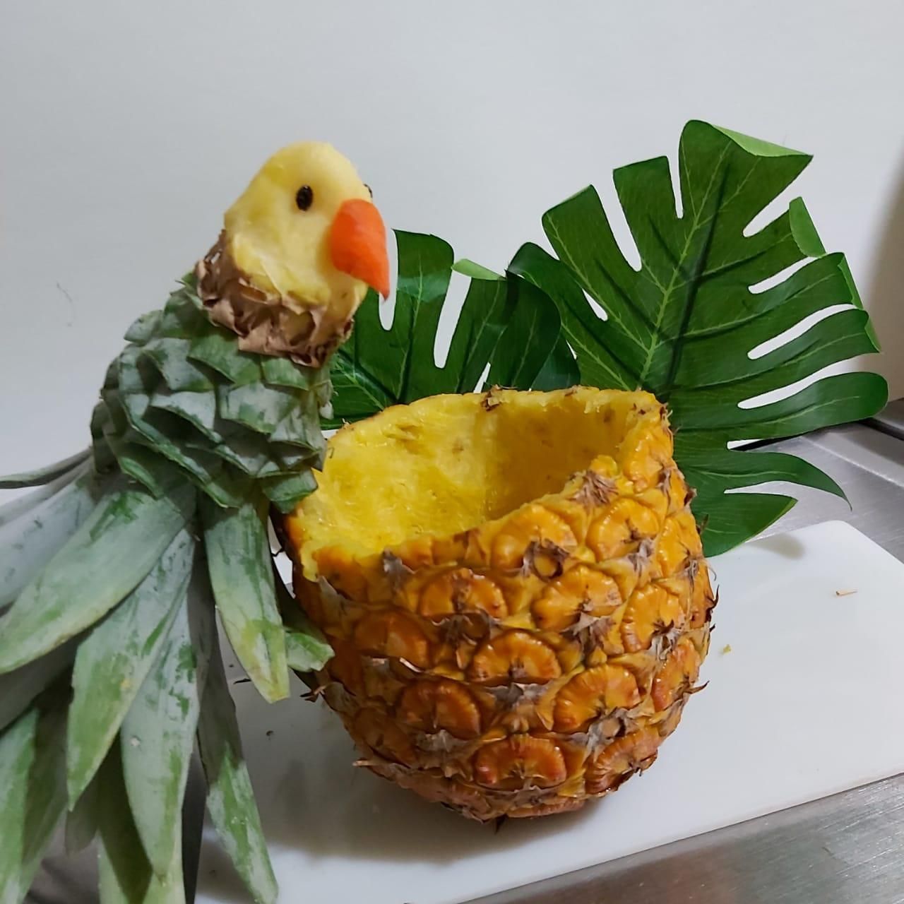 Tropical Parrot With Pineapple (fruit Salad) 14 Steps (with Pictures