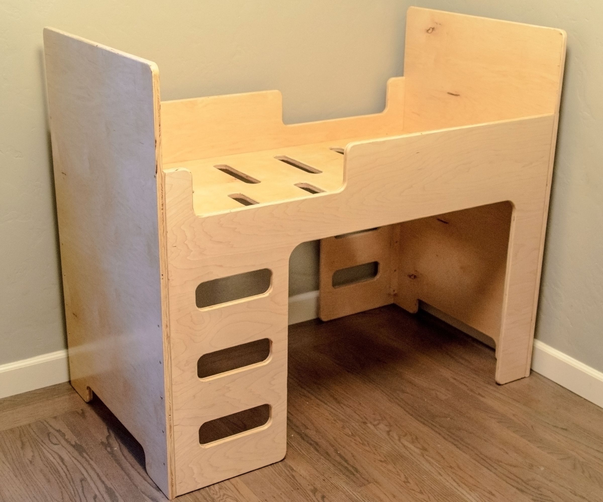 Simple, Elegant Toddler Bed