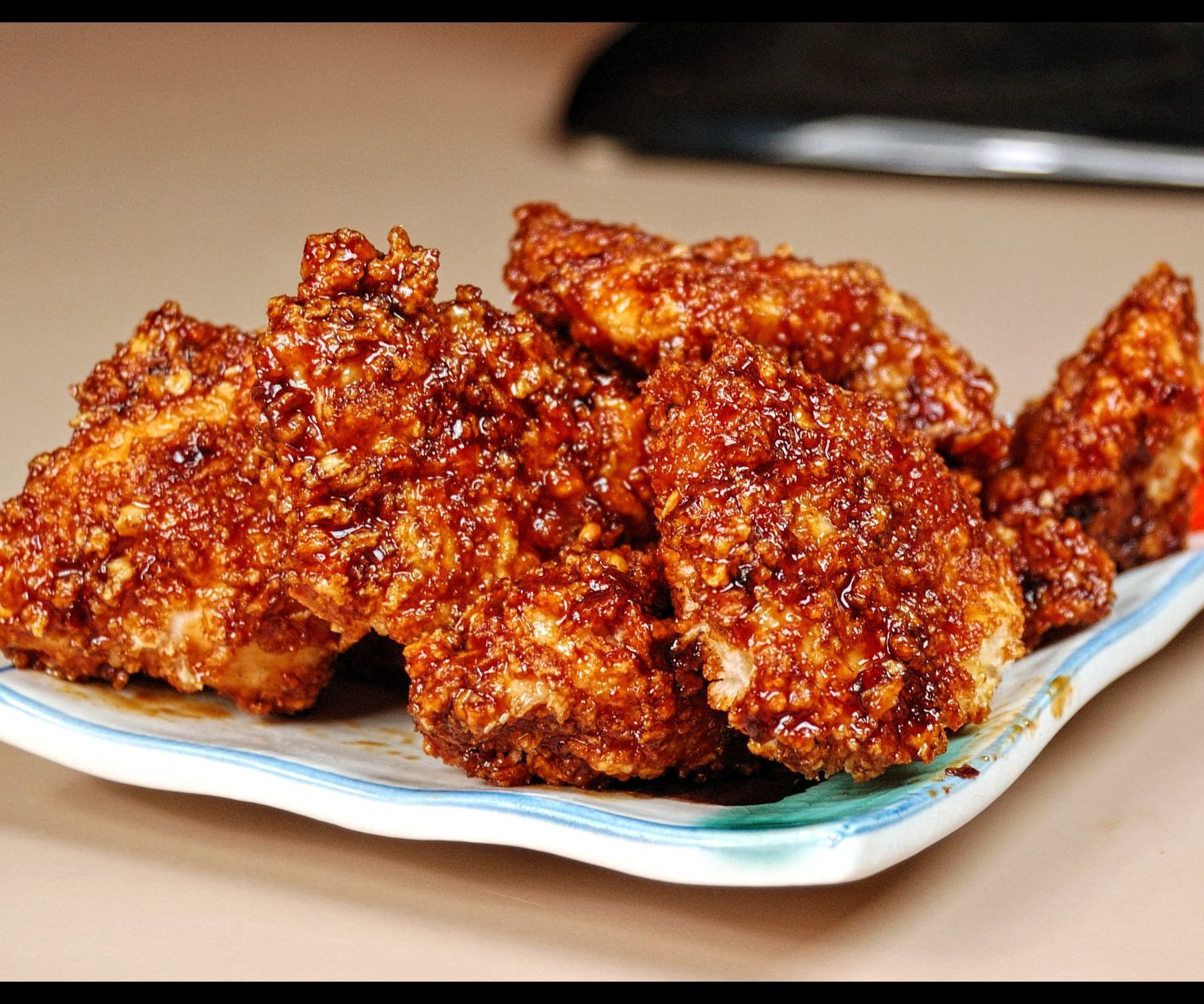 Honey Sriracha Chicken Bites