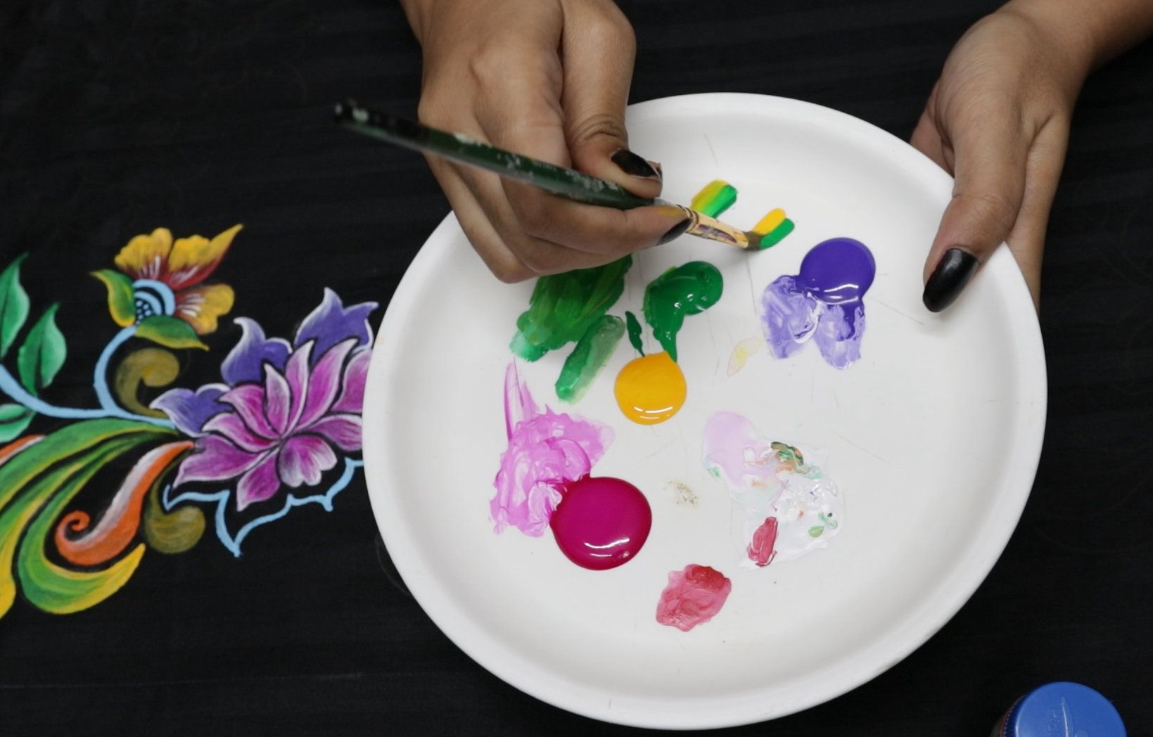 DIY Hand Painted Bed Sheet 13 Steps Instructables