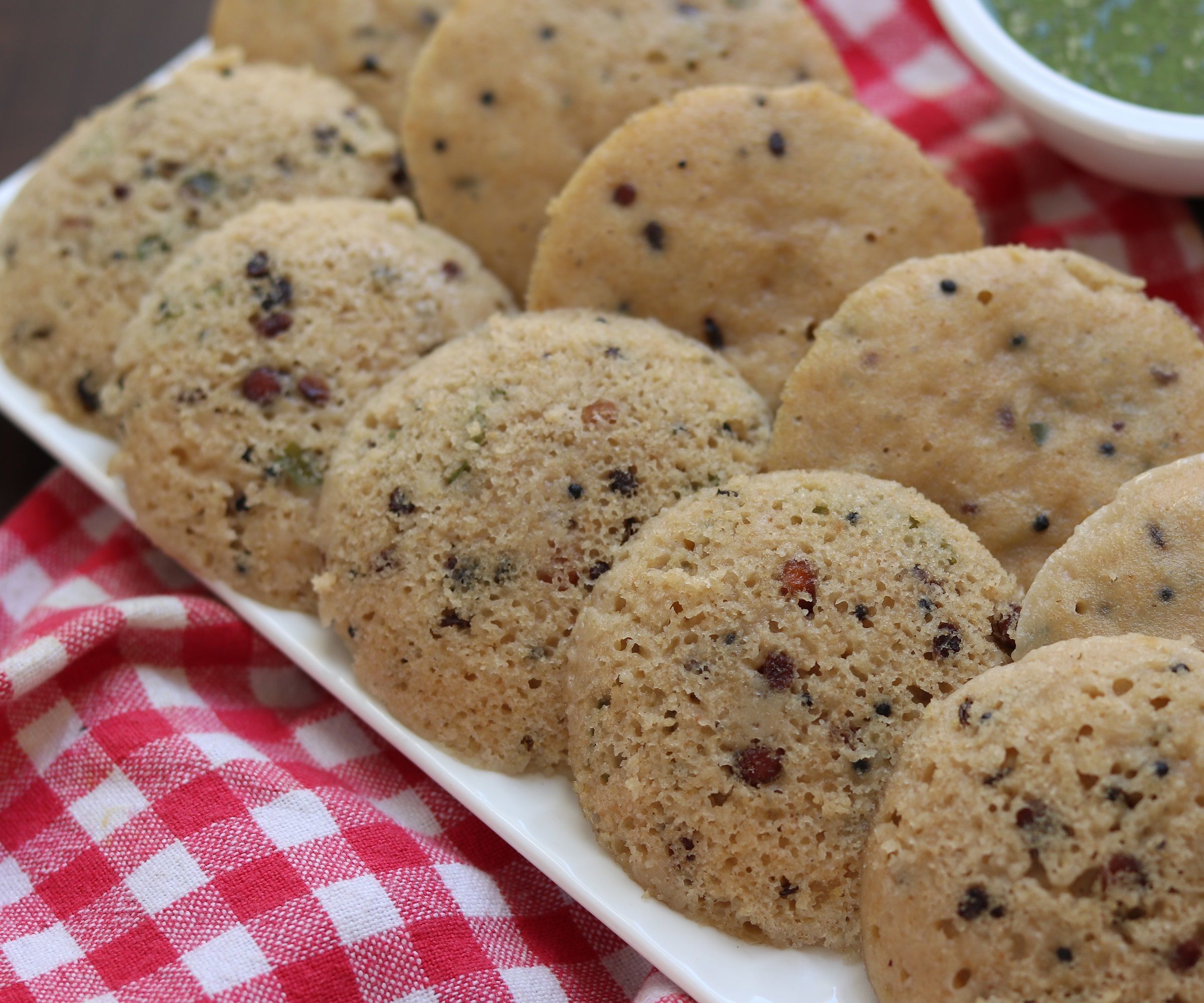 Soft and Spongy Whole Wheat Idli