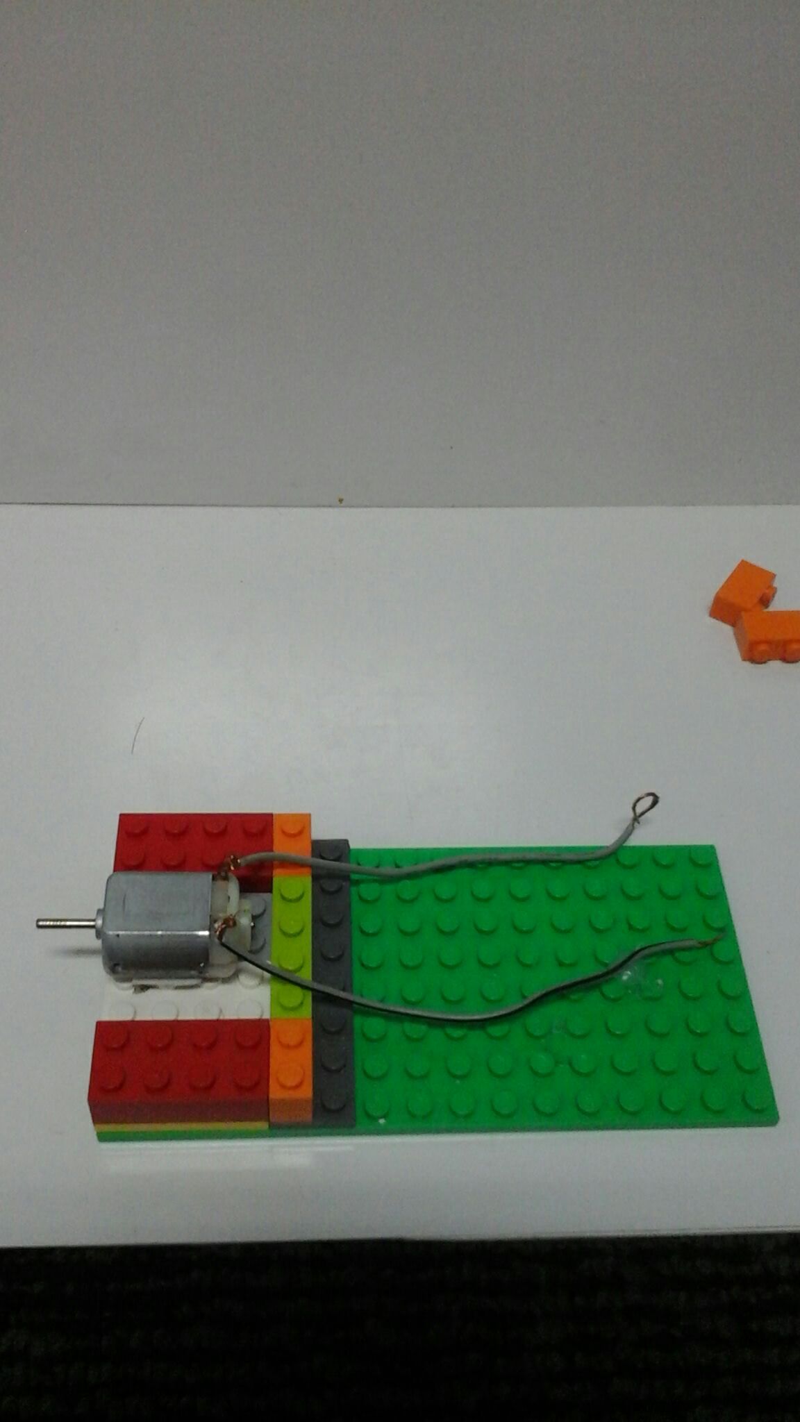 How to Make a Lego Technic Motor : 5 Steps - Instructables