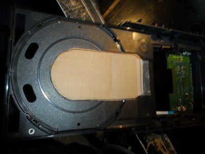 Acoplando La Charola Del CD-ROM / Putting the Tray of the CD-ROM