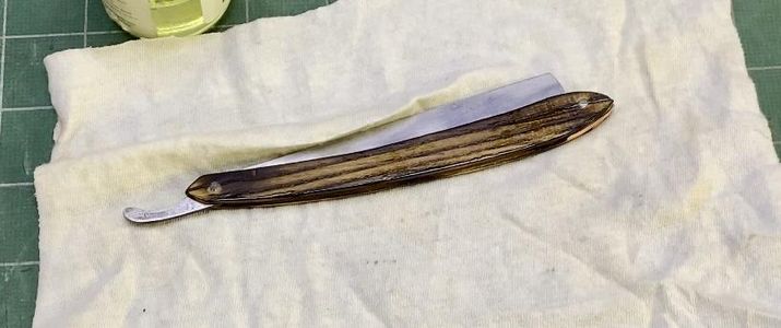 DIY Straight Razor From an Old Saw Blade : 6 Steps (with Pictures ...