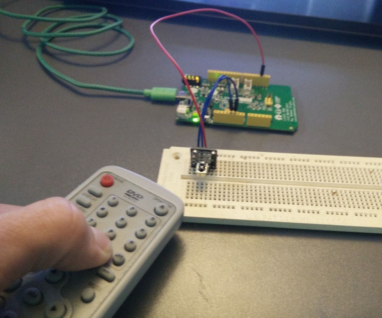 LinkIt ONE + IR Reciever