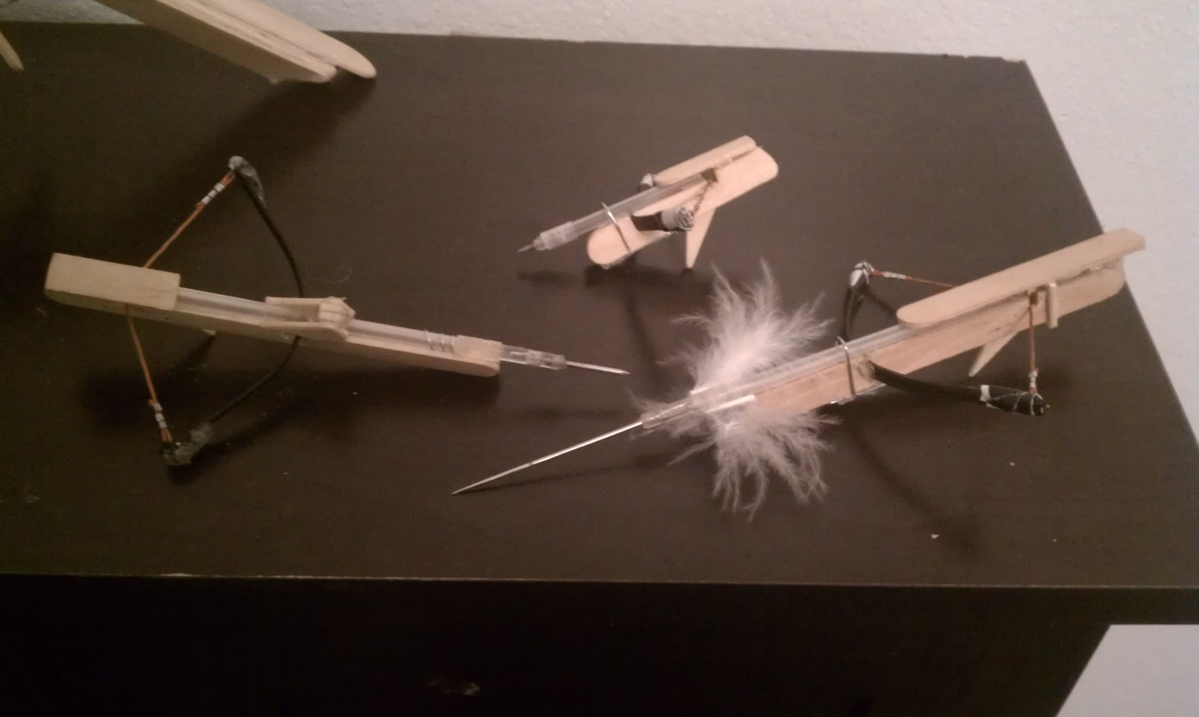 Powerful Pocket Crossbow! (No Rubber Bands or Cloths Pins!)