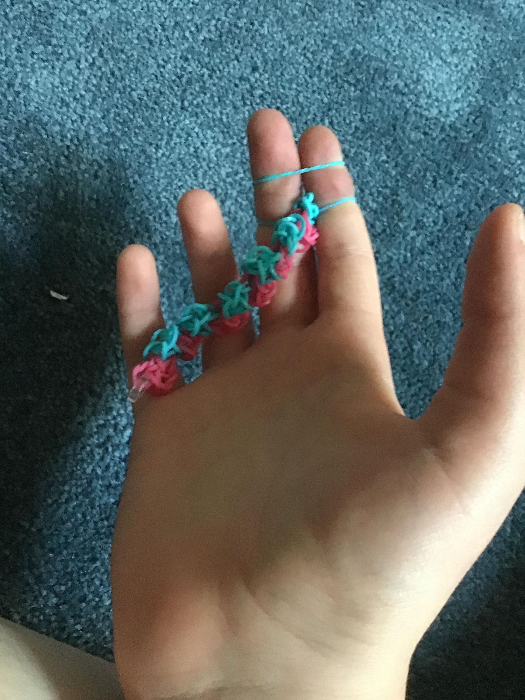 Rainbow Loom ZigZag Bracelet 14 Steps Instructables