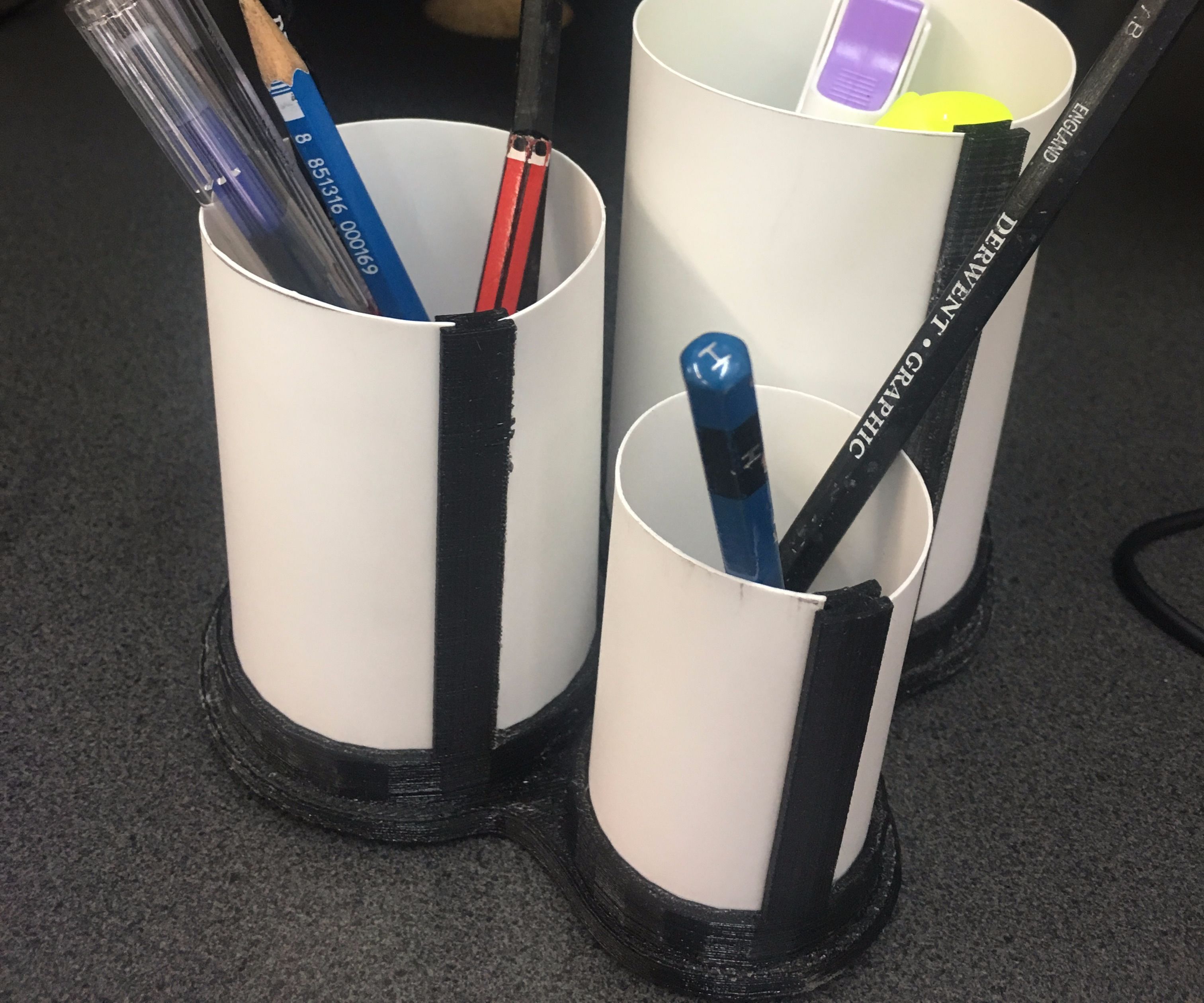 How to Make a Desk Tidy