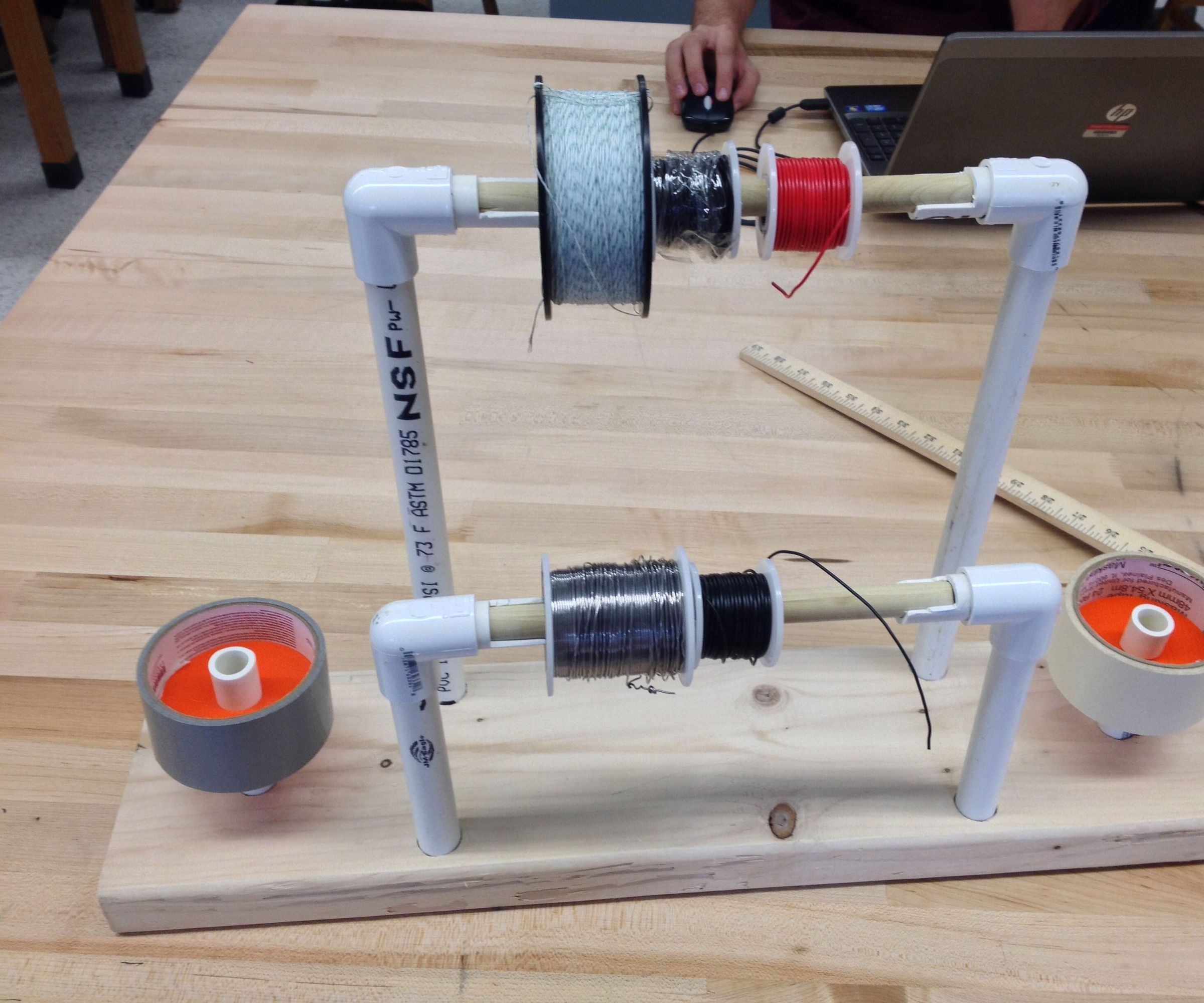 How to make a spool holder
