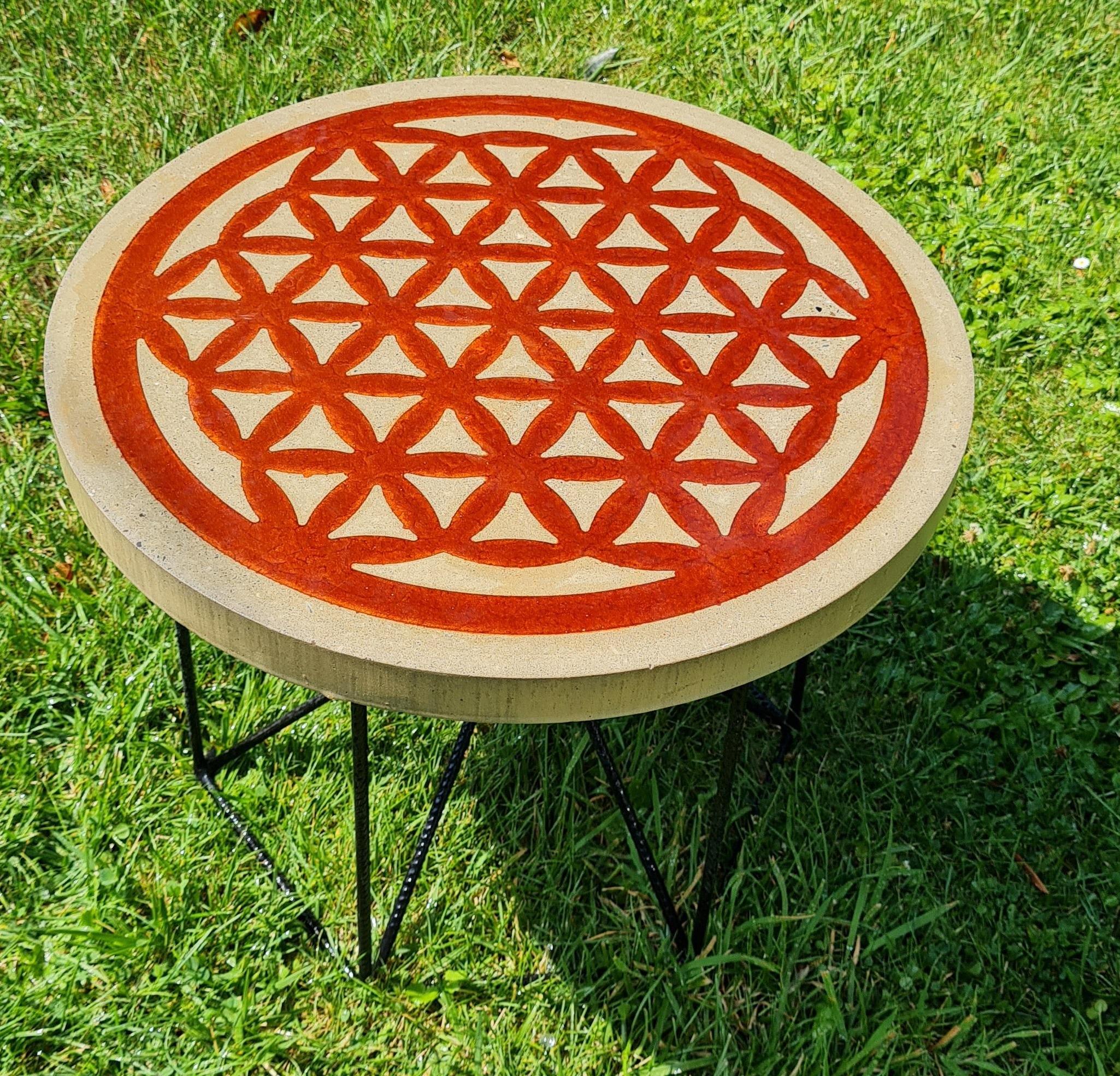 Concrete Table With Flower of Life in Resin 8 Steps (with Pictures