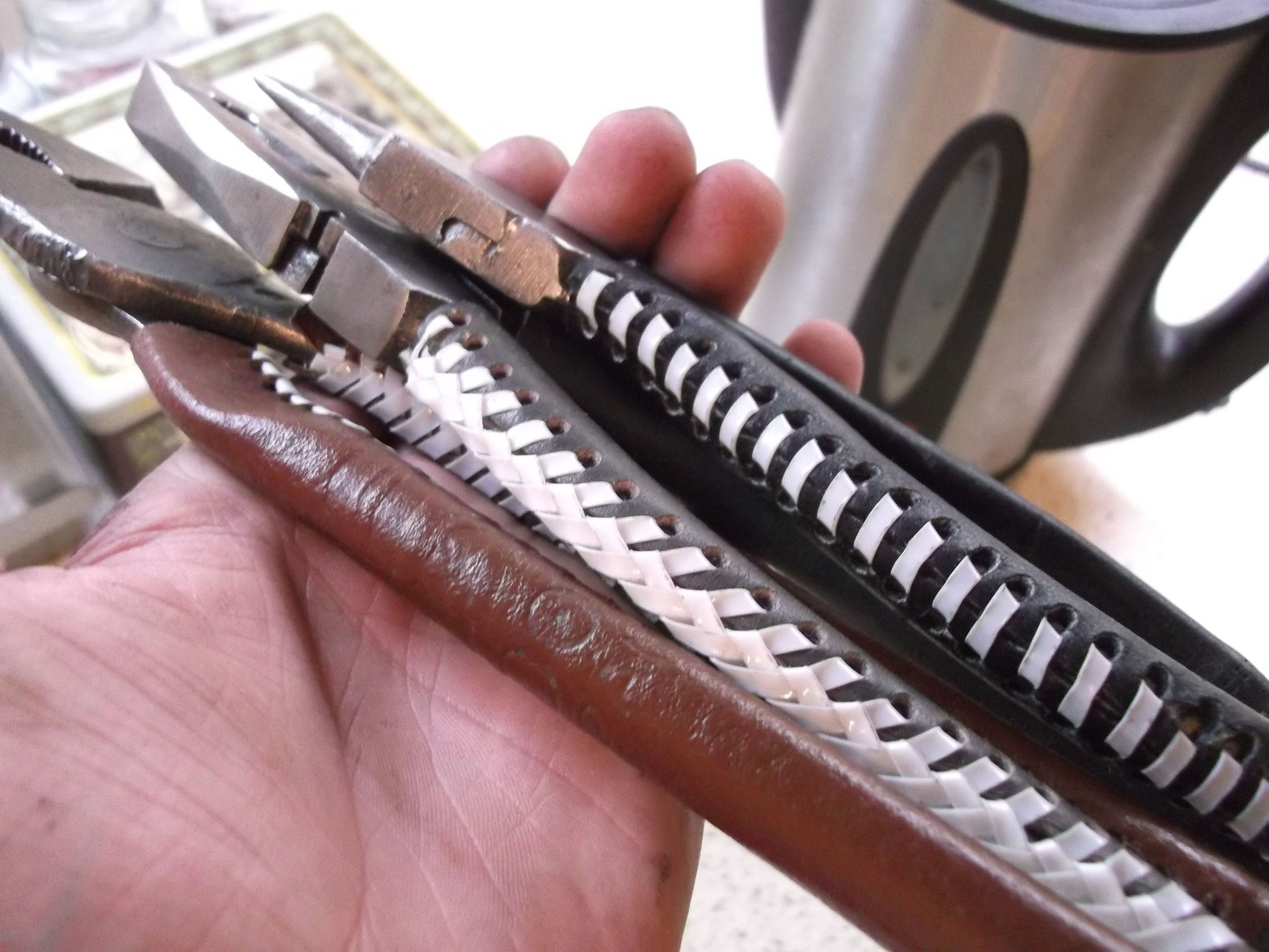 Making/Fixing Tool Grips With Plastic Bottle String : 8 Steps (with ...