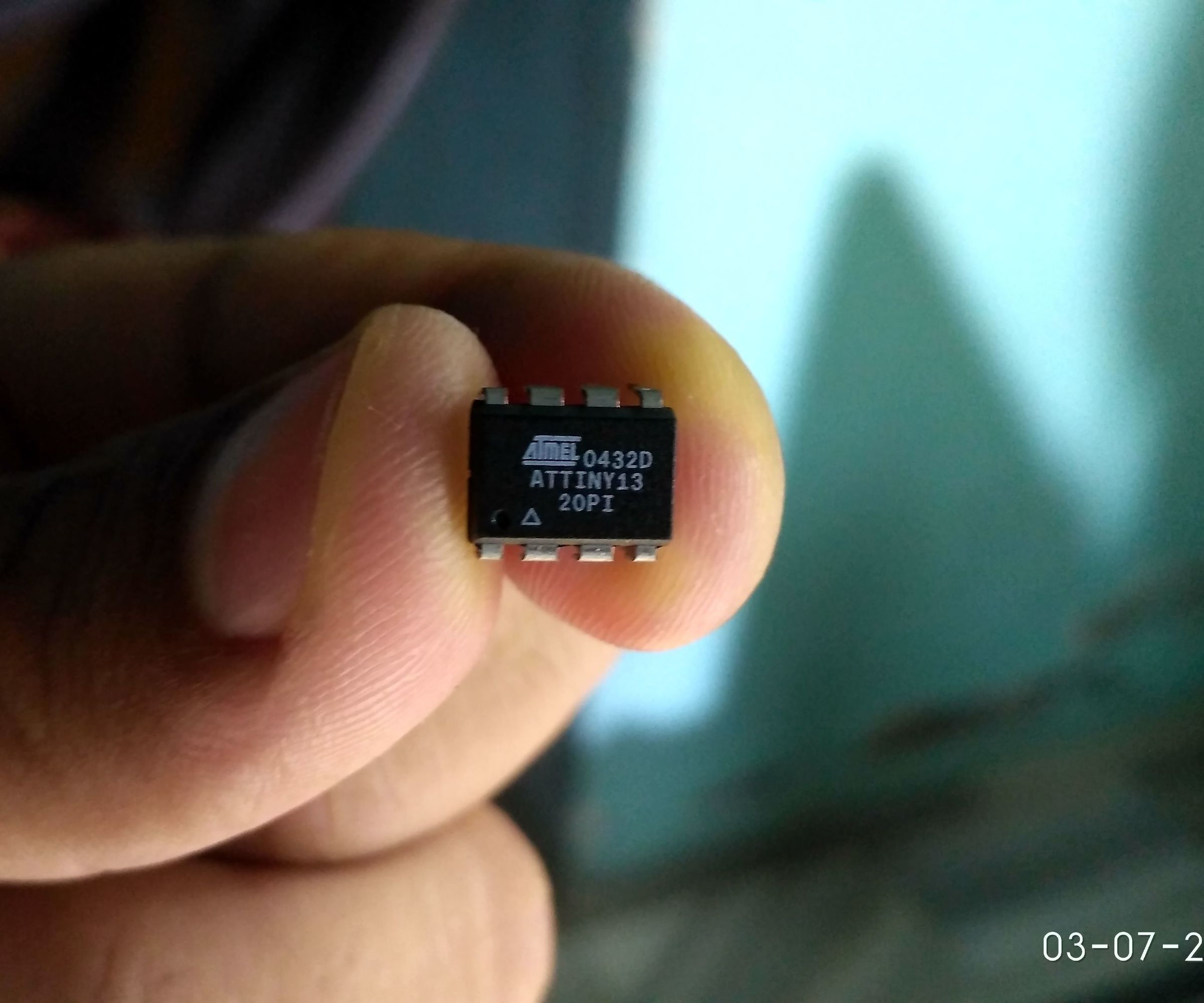 $1 Smallest Arduino DIY