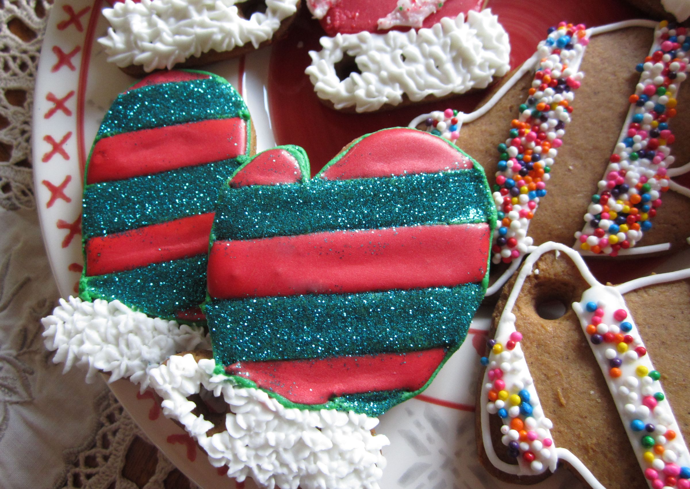 Adorable Edible Mini Christmas Tree With Cookie Ornaments! 6 Steps Instructables