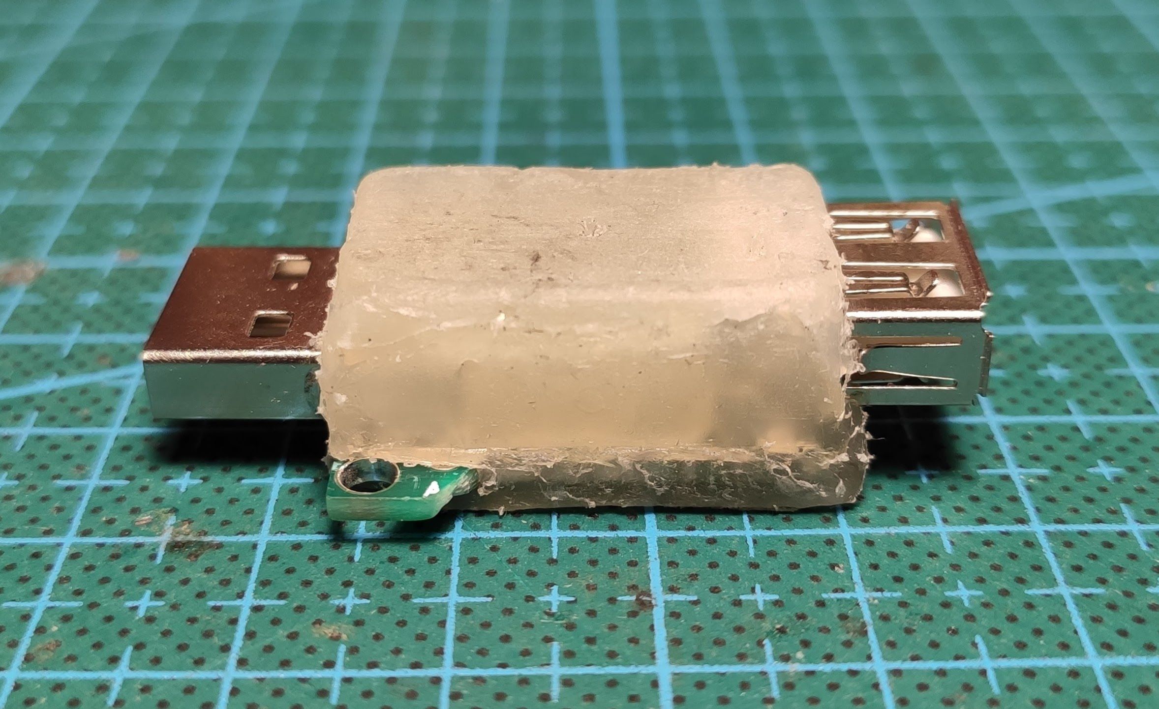 USB Load to Stop Power Banks From Auto Shutting Off 4 Steps