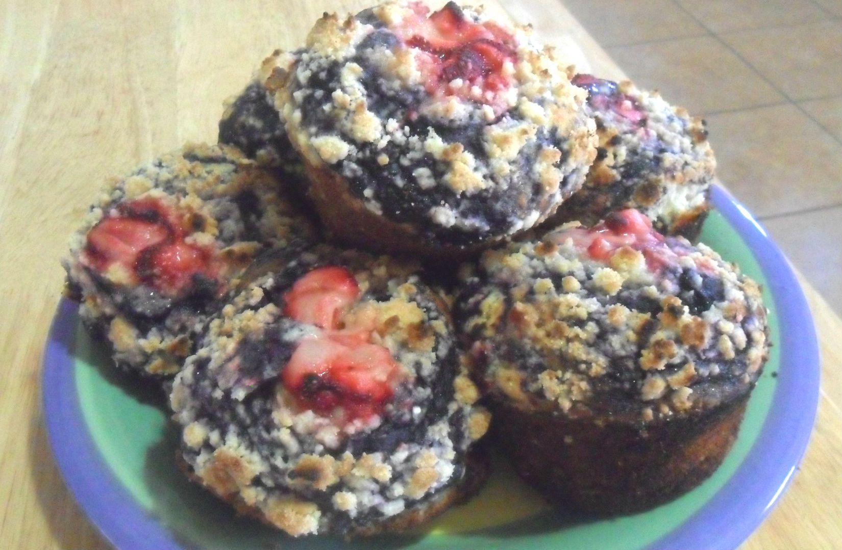 Blueberry Muffins with Streusel Topping: A Baking Attempt