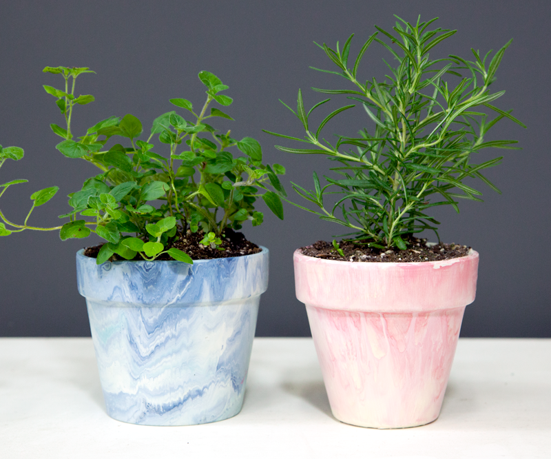 How to Create a Marbled Look With Country Chic Paint!