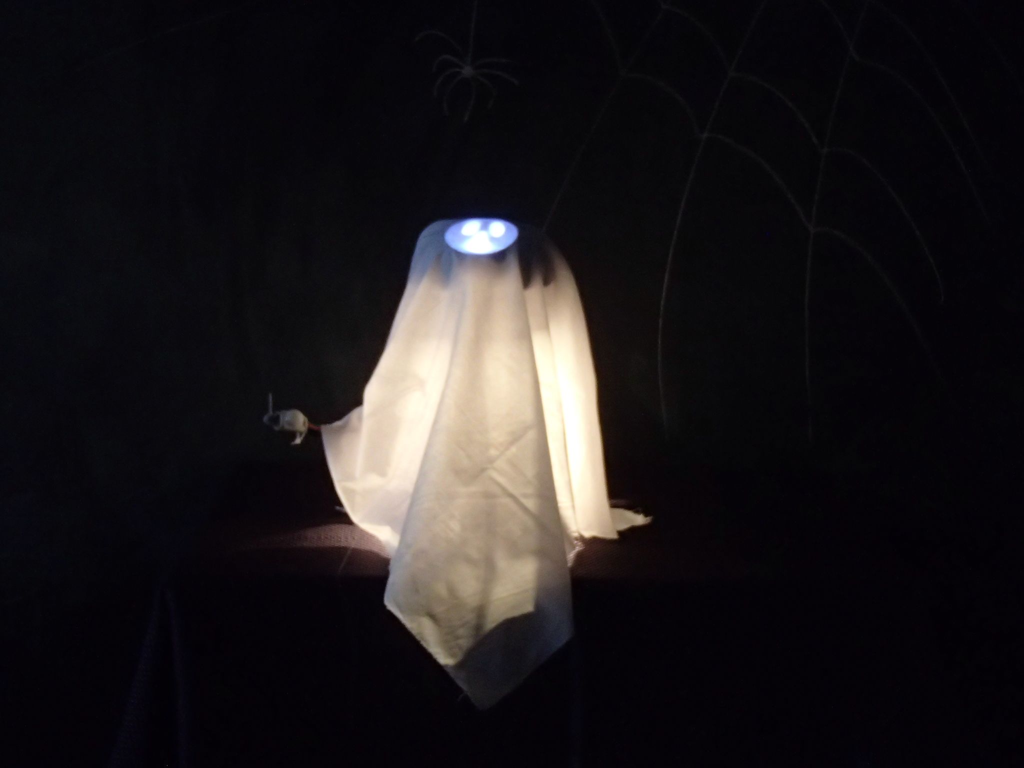 Halloween Hack Ghost Clyde 5 Steps Instructables