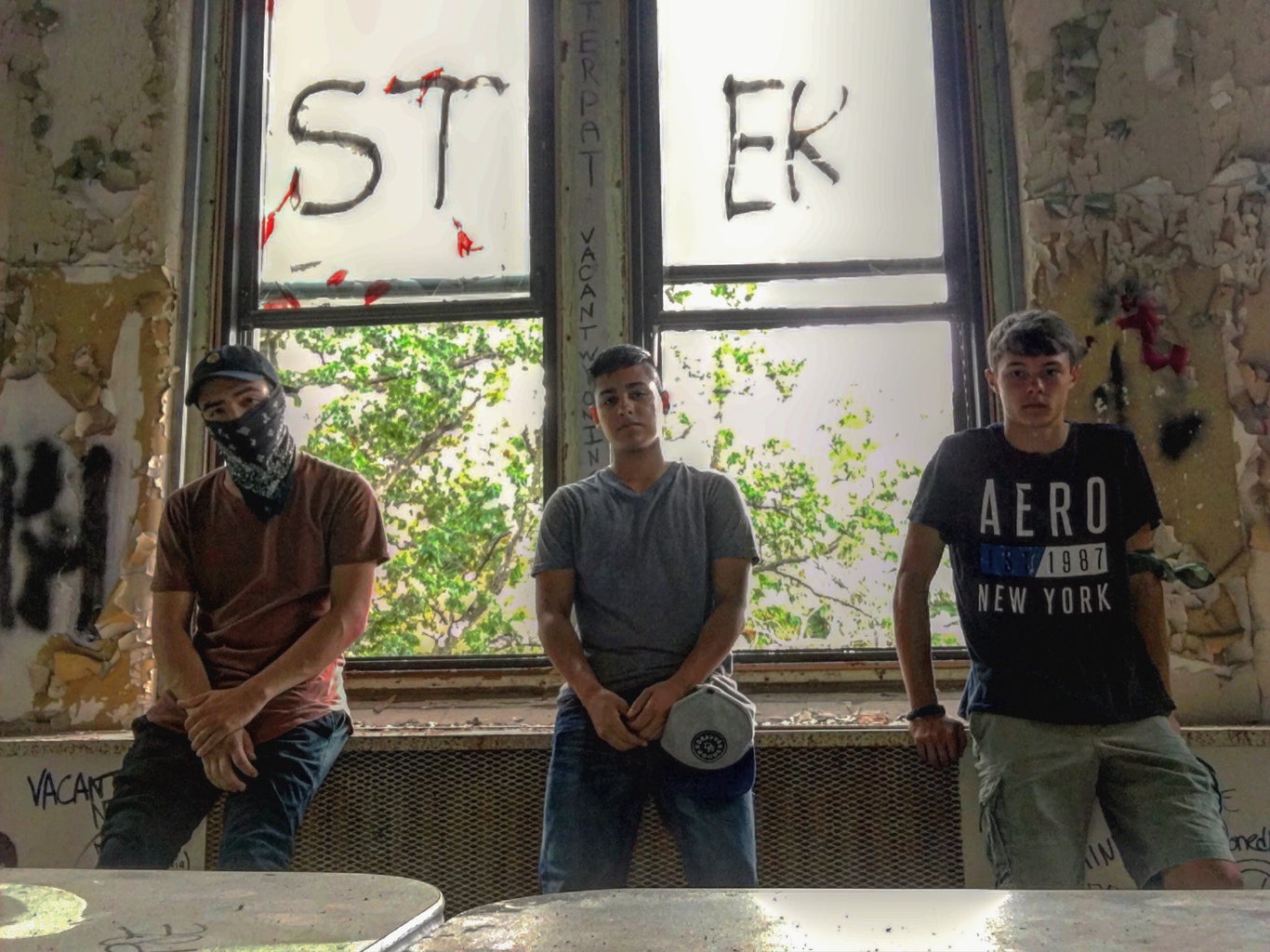 How to Go Urban Exploring for Photographers : 6 Steps (with Pictures