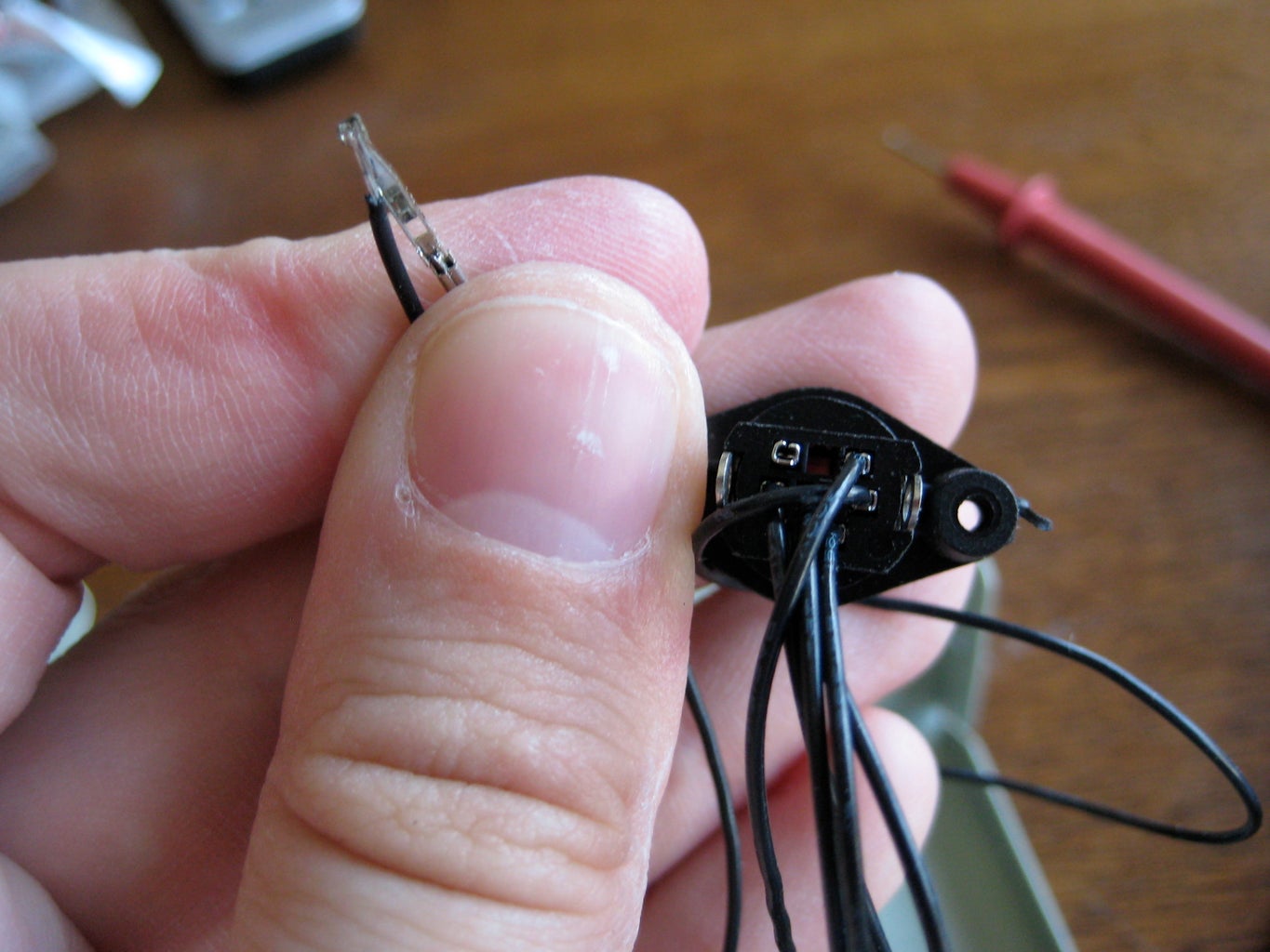 DIY Audio Switch : 9 Steps (with Pictures) Circuit Diagram