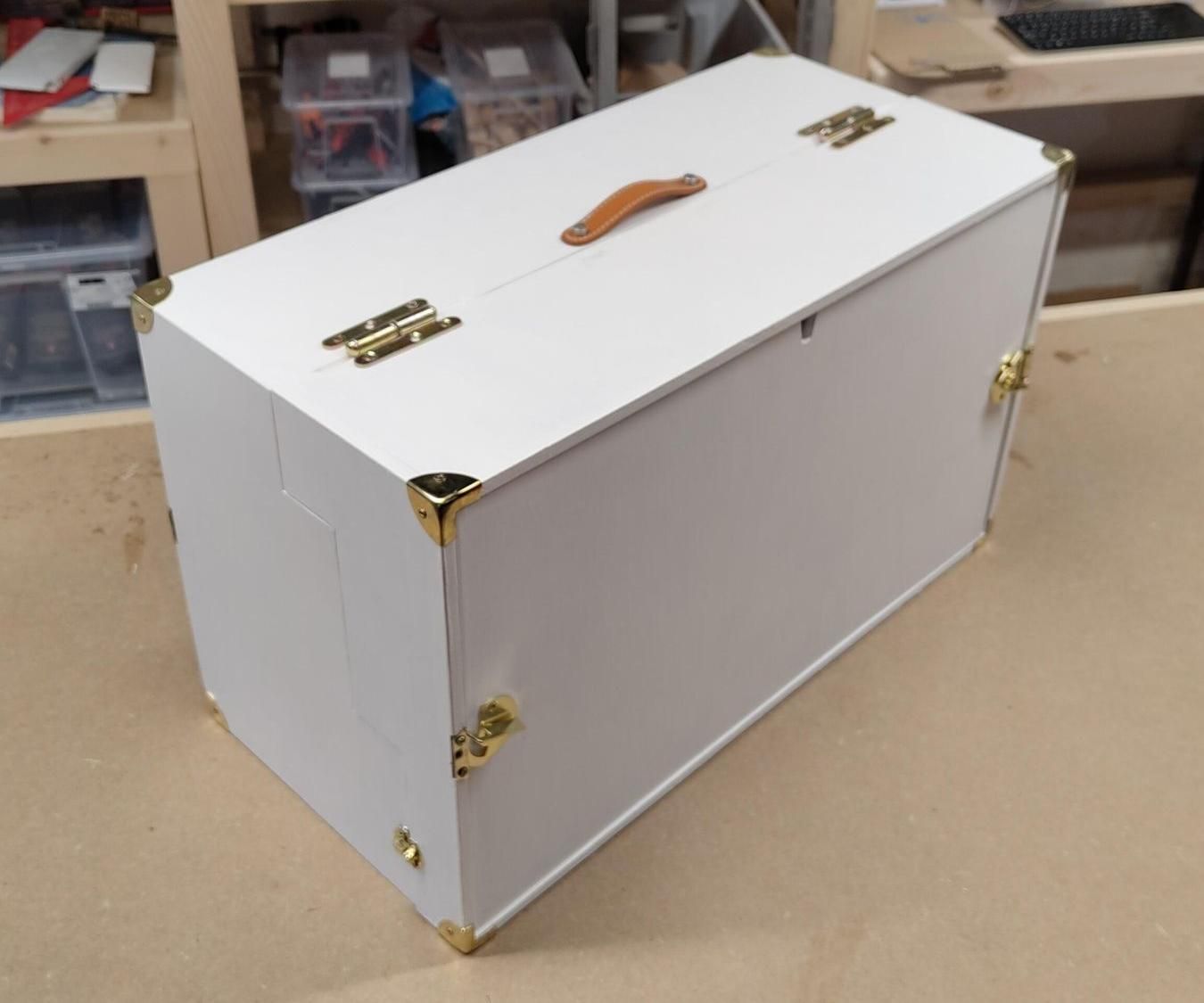Modular Display Case: From Transport to Exhibition